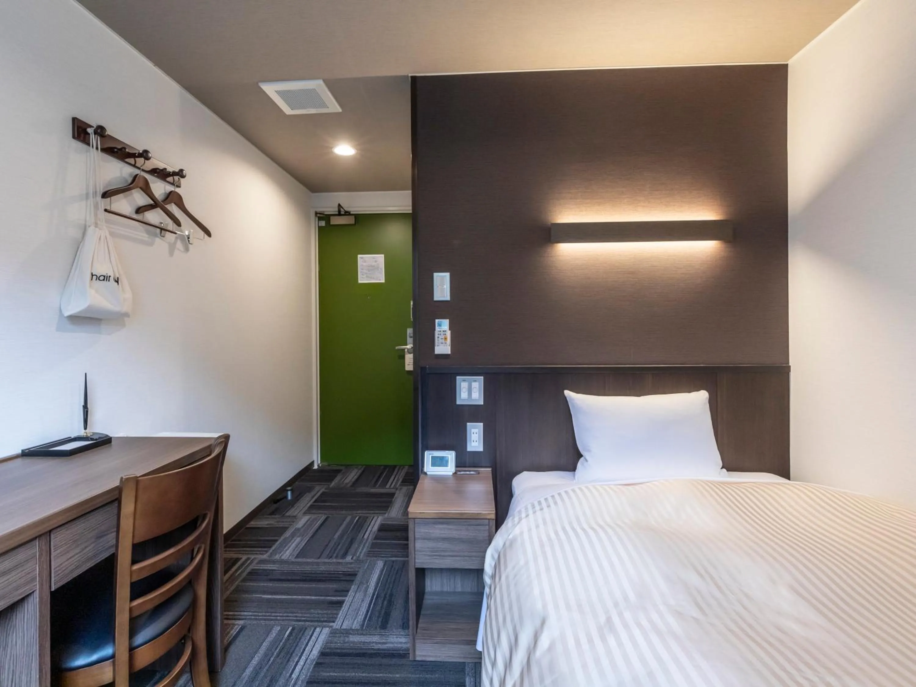 Bed in Business Hotel Awaikeda Eleven 2