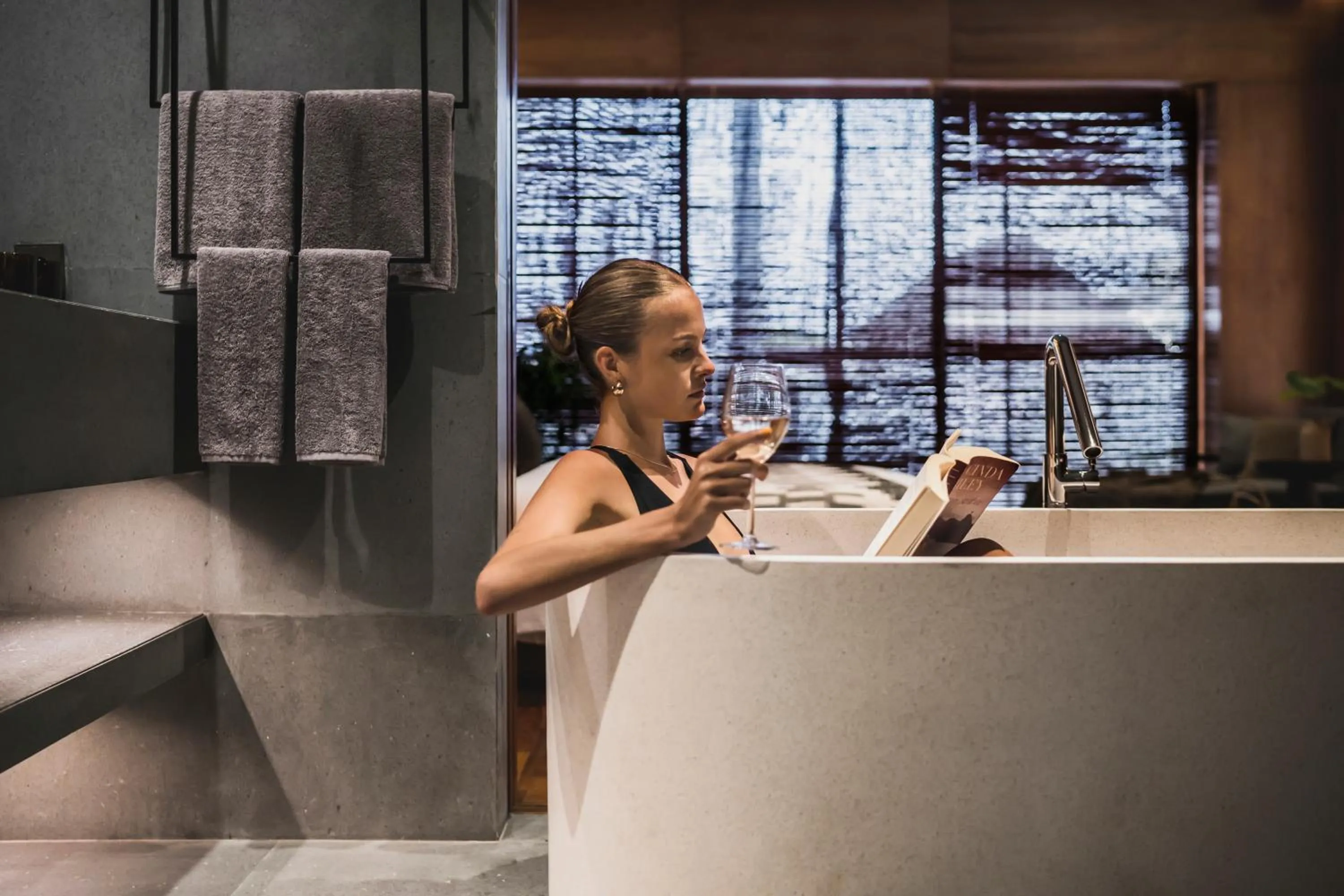 Property building in iSuite by Ekosistem