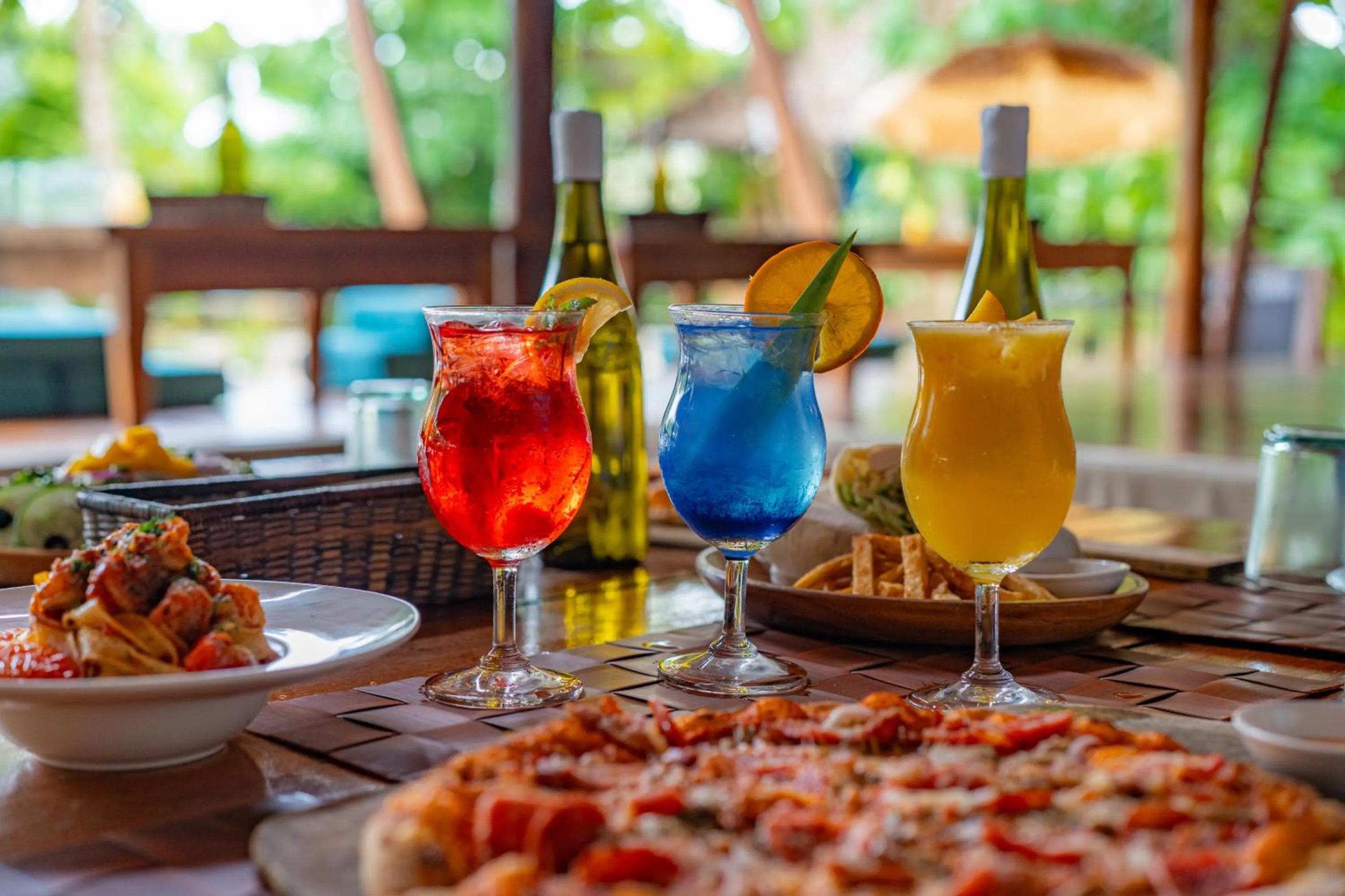 Lounge or bar in The Henry Resort Siargao at Kermit