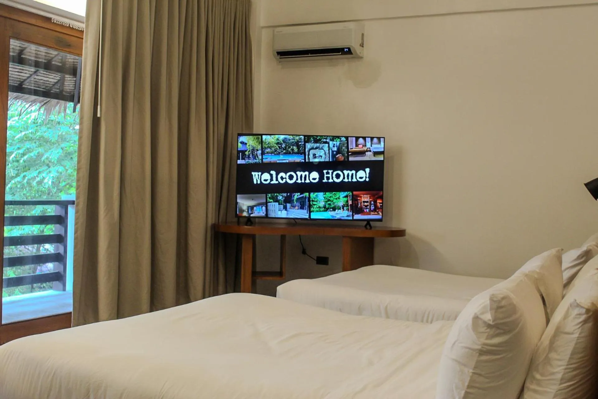 TV and multimedia, Bed in The Henry Resort Siargao at Kermit