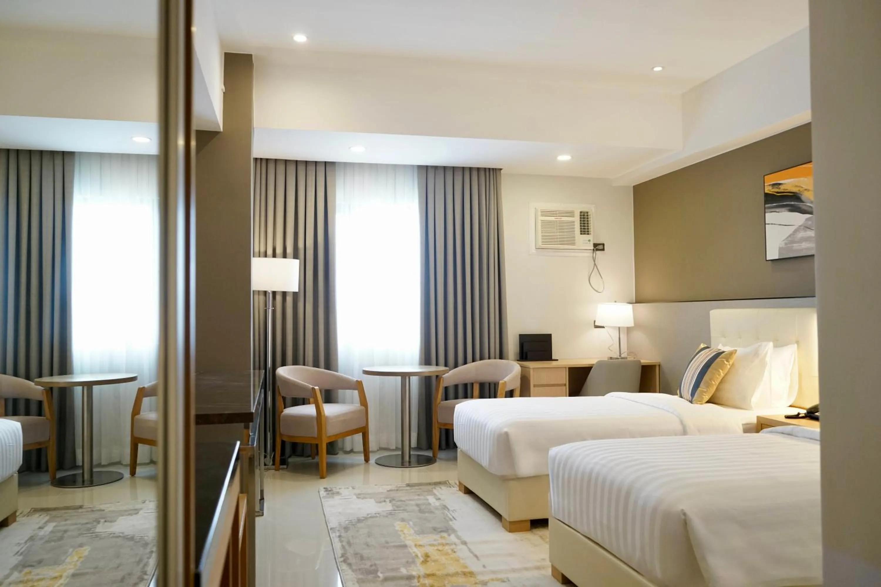 Shower, Bed in Amarah Hotel