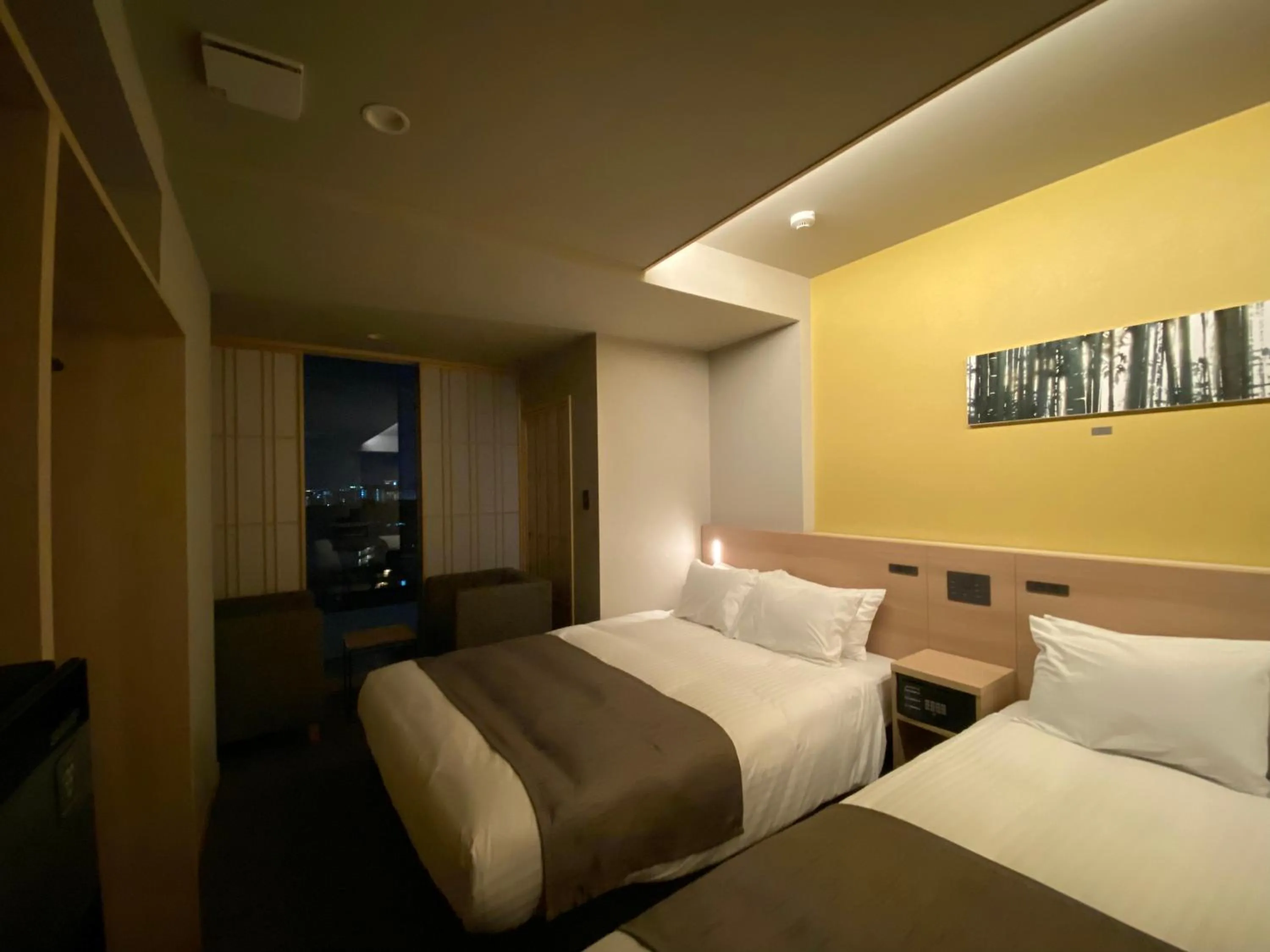 Bed in Premium Apart MONday KYOTO GOJO