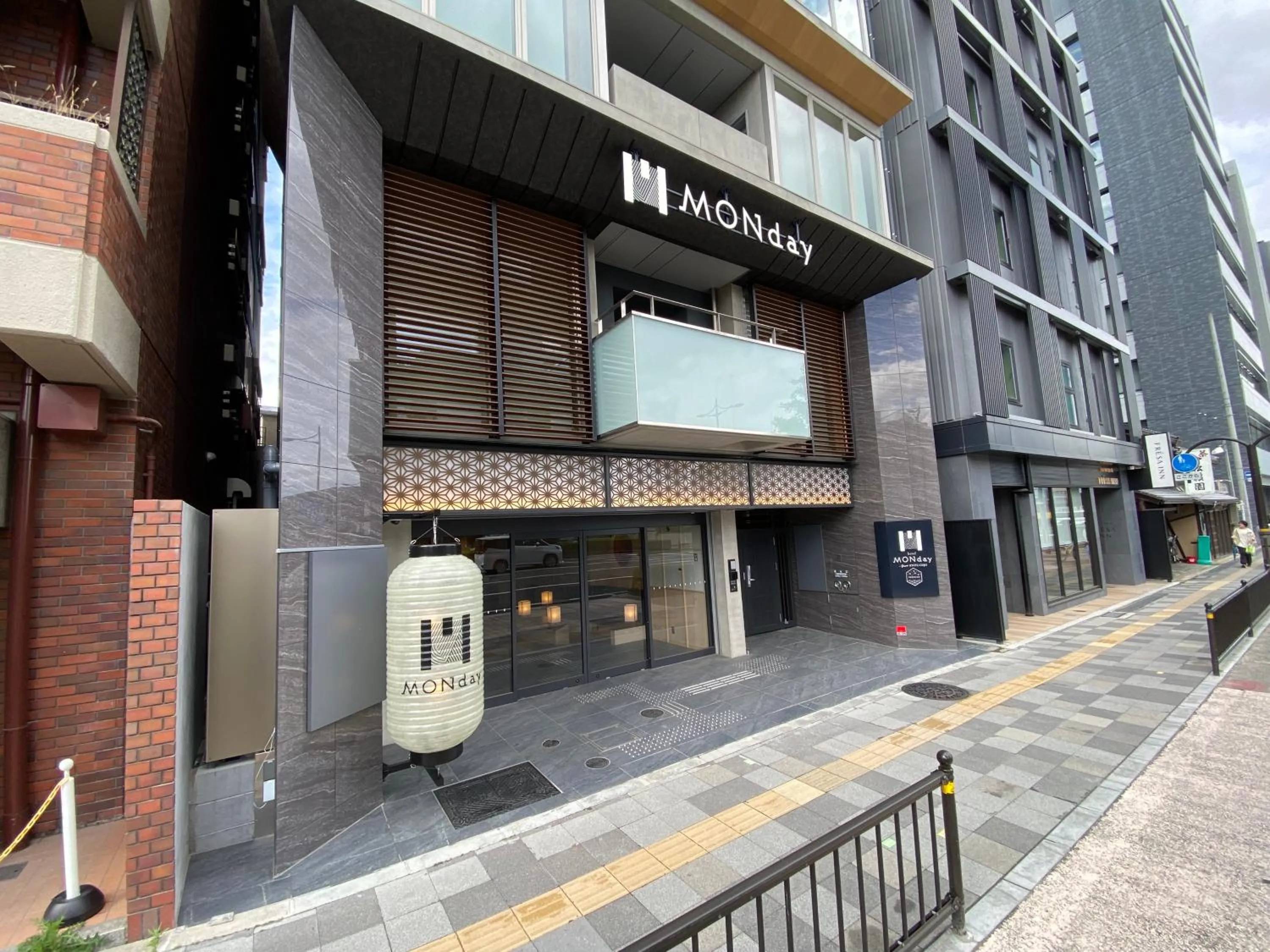 Premium Apart MONday KYOTO GOJO