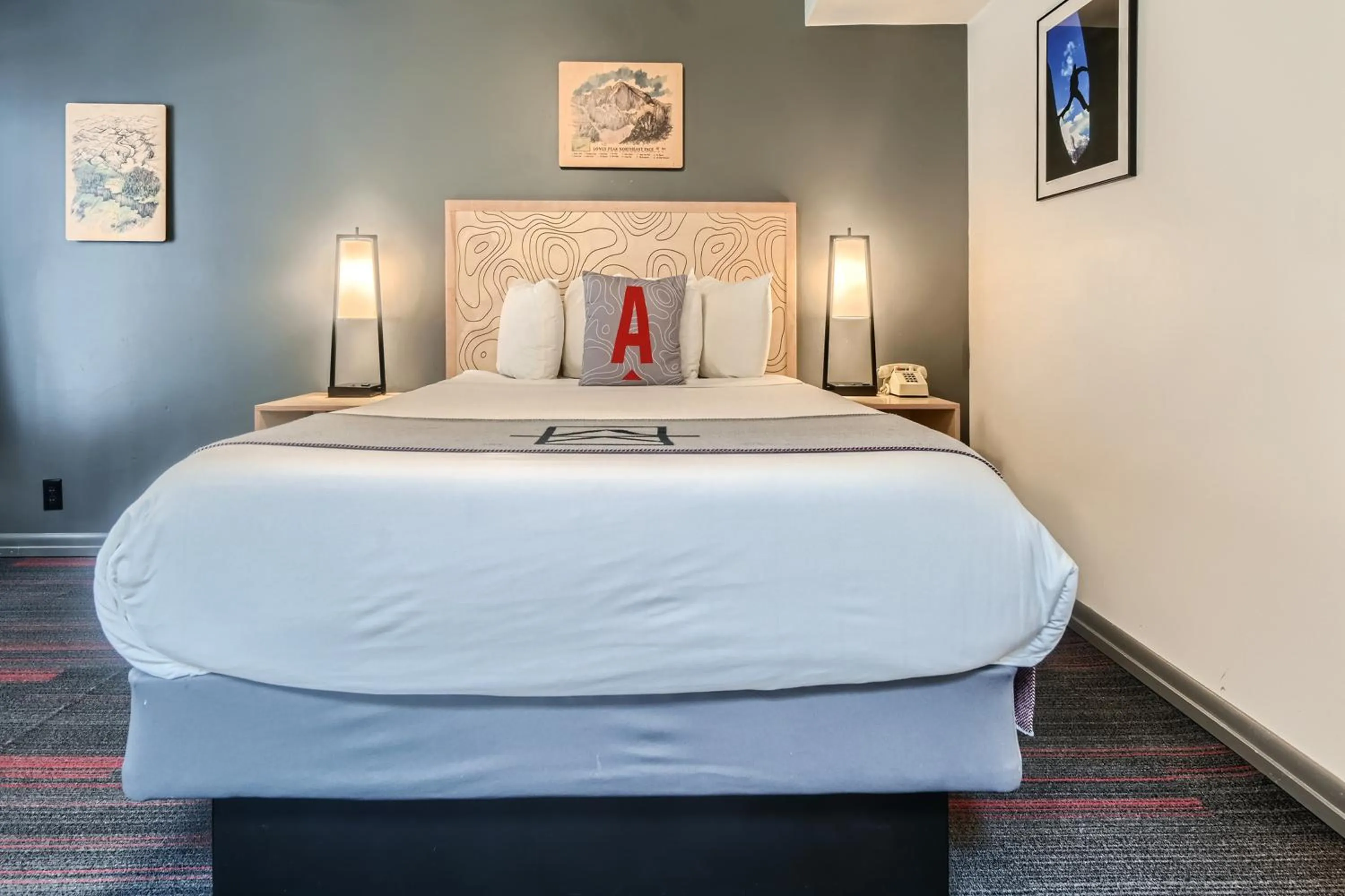 Bed in A-Lodge Boulder