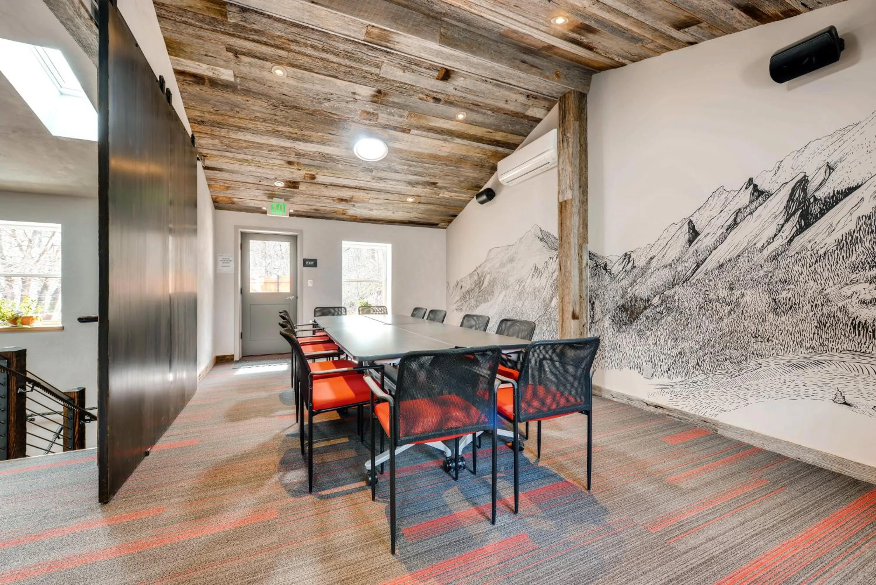 Seating area in A-Lodge Boulder