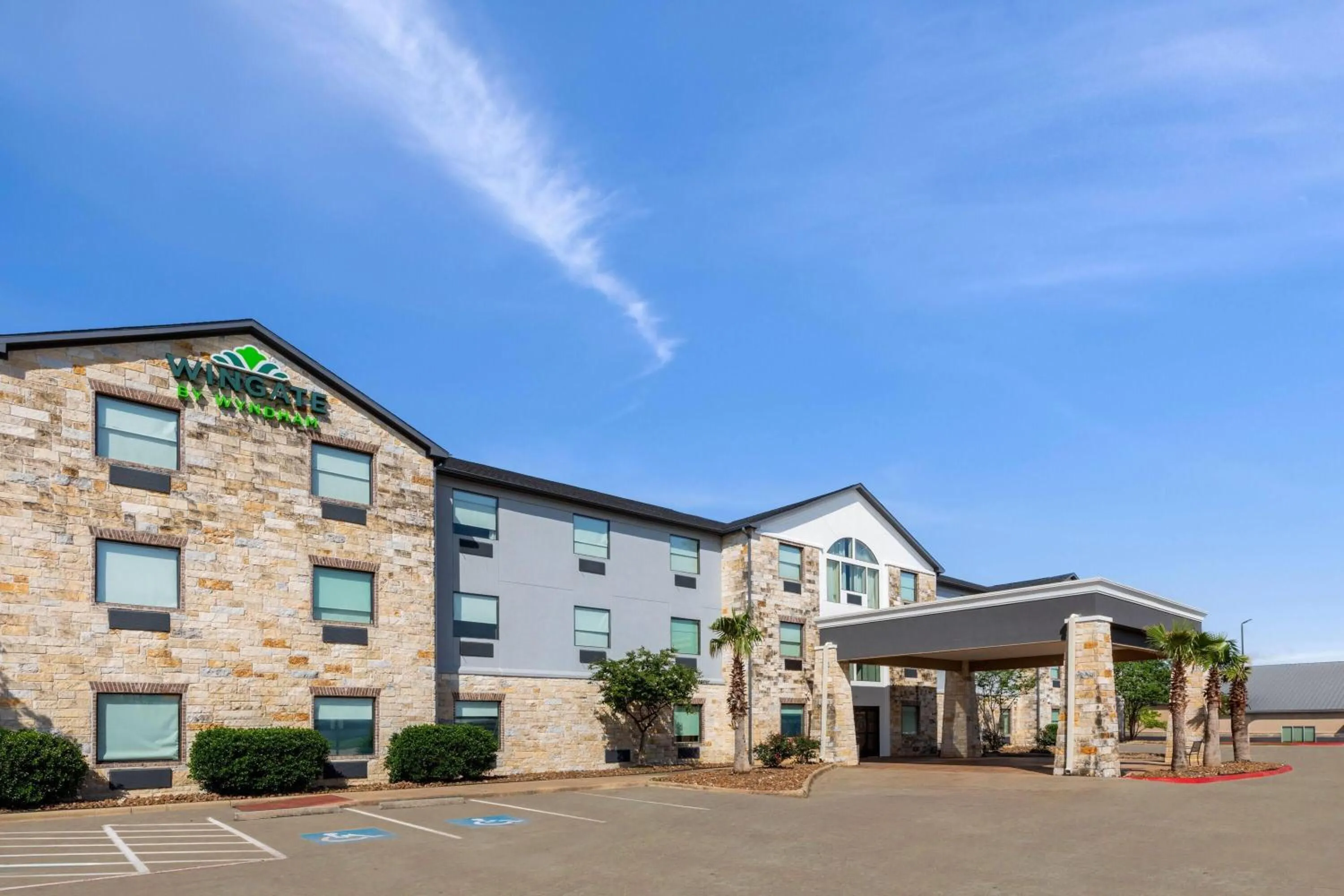 Property building in Hawthorn Extended Stay by Wyndham College Station South
