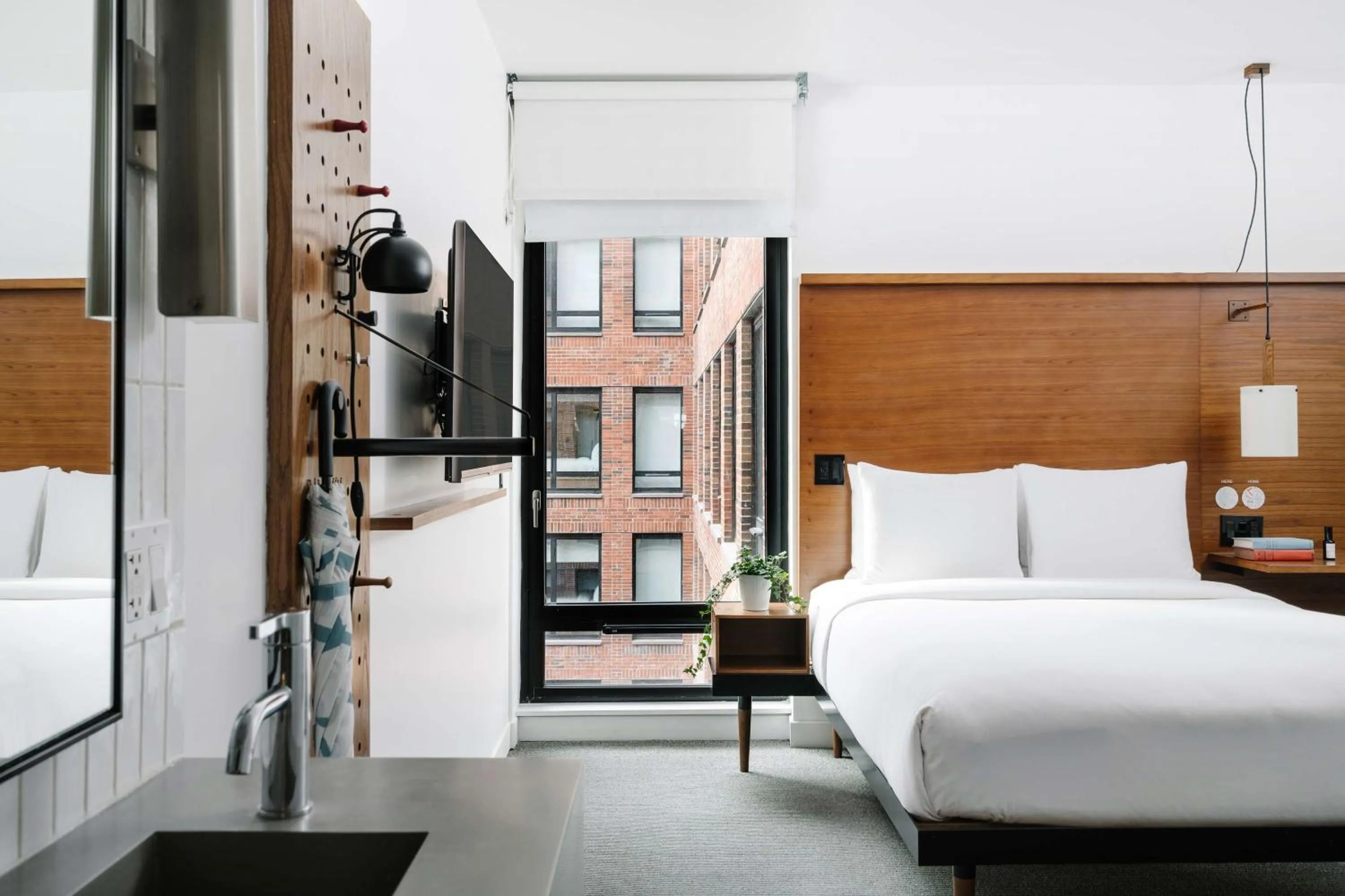 View (from property/room), Bed in Arlo SoHo