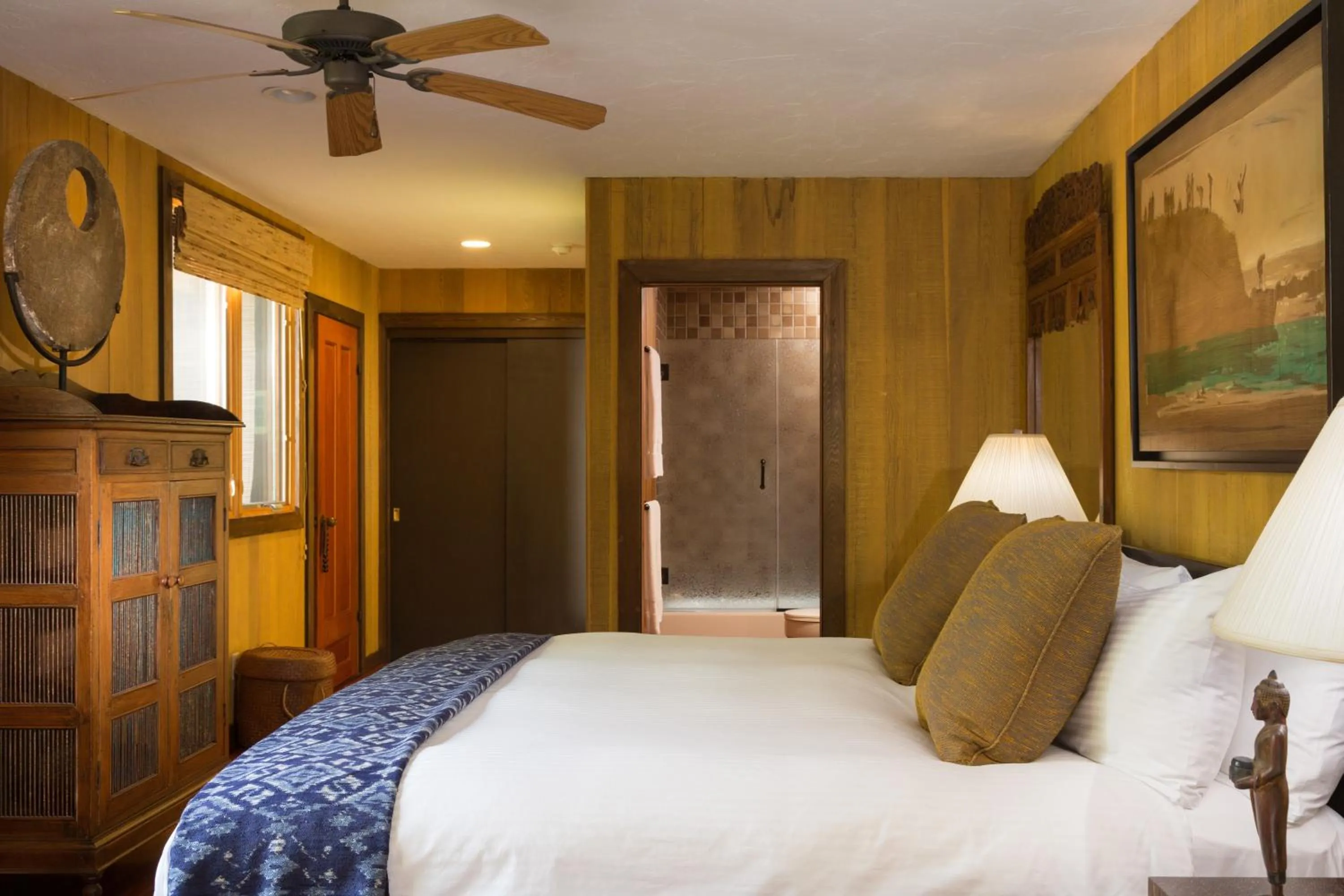 Bedroom, Bed in Holualoa Inn