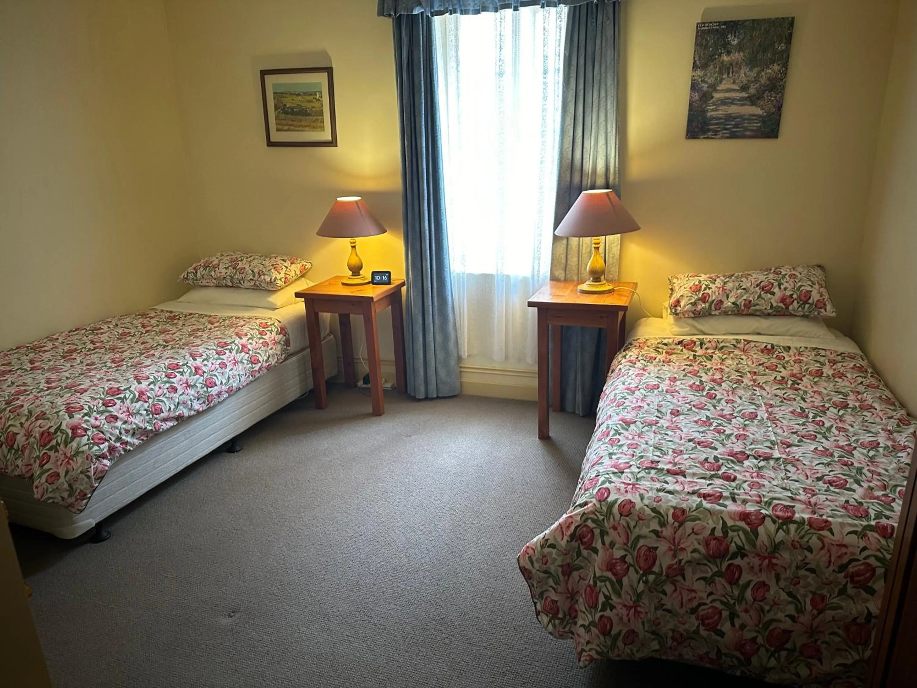 Bed in Robe House Heritage Accommodation