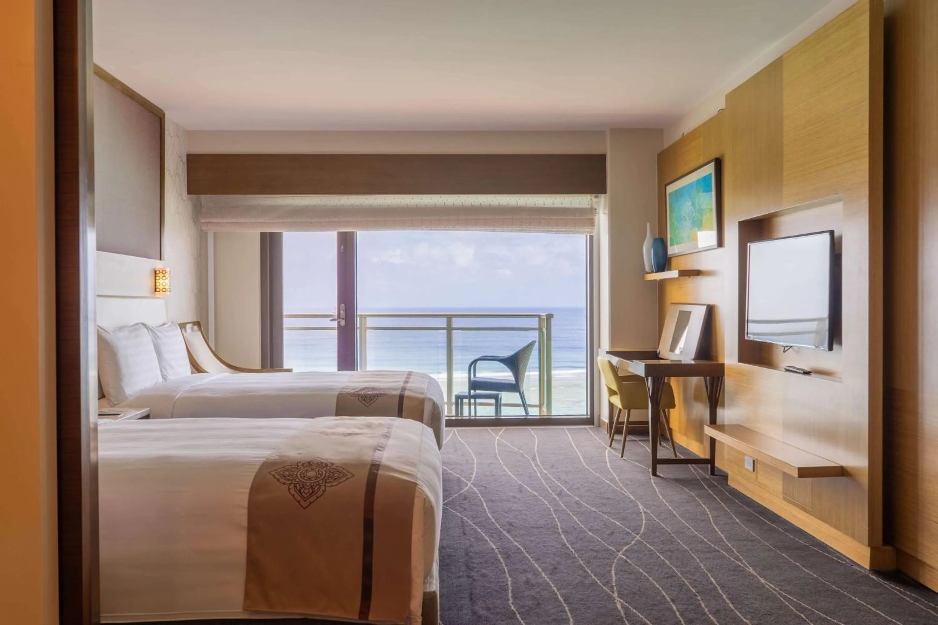 Bedroom, Bed in Dusit Thani Guam Resort