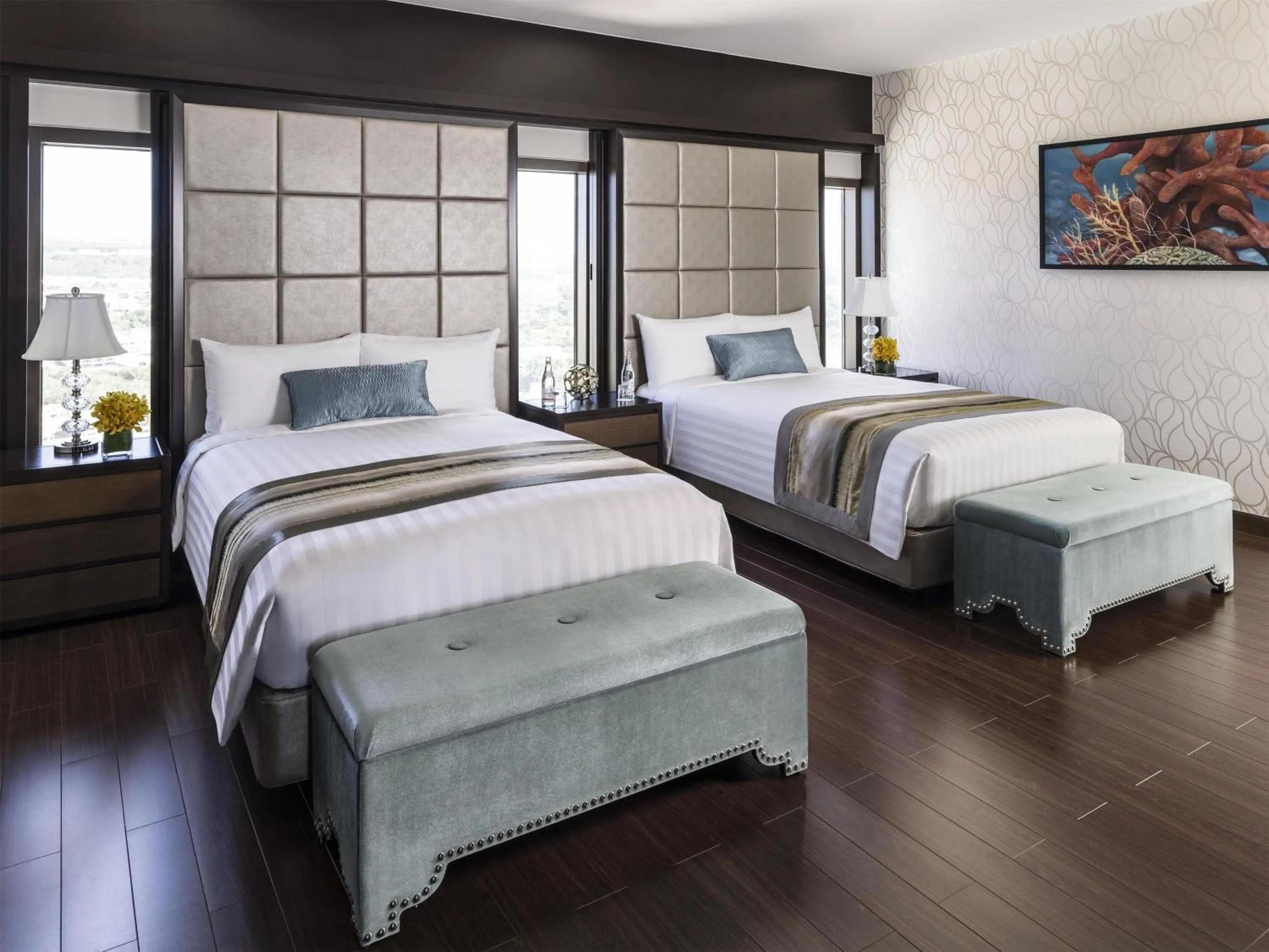 Bedroom, Bed in Dusit Thani Guam Resort