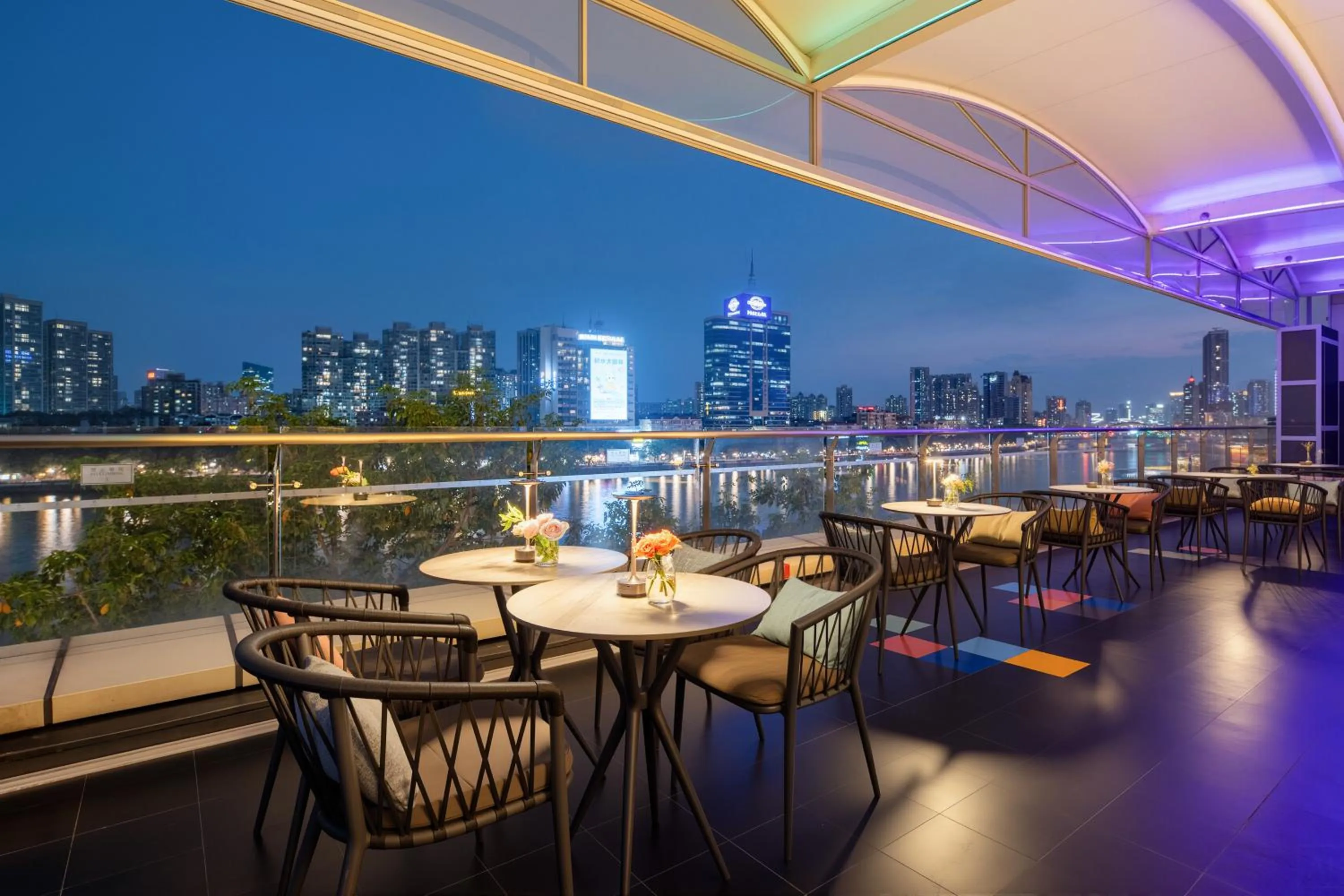 Lounge or bar in 广州岭南五号酒店 LN Hotel Five