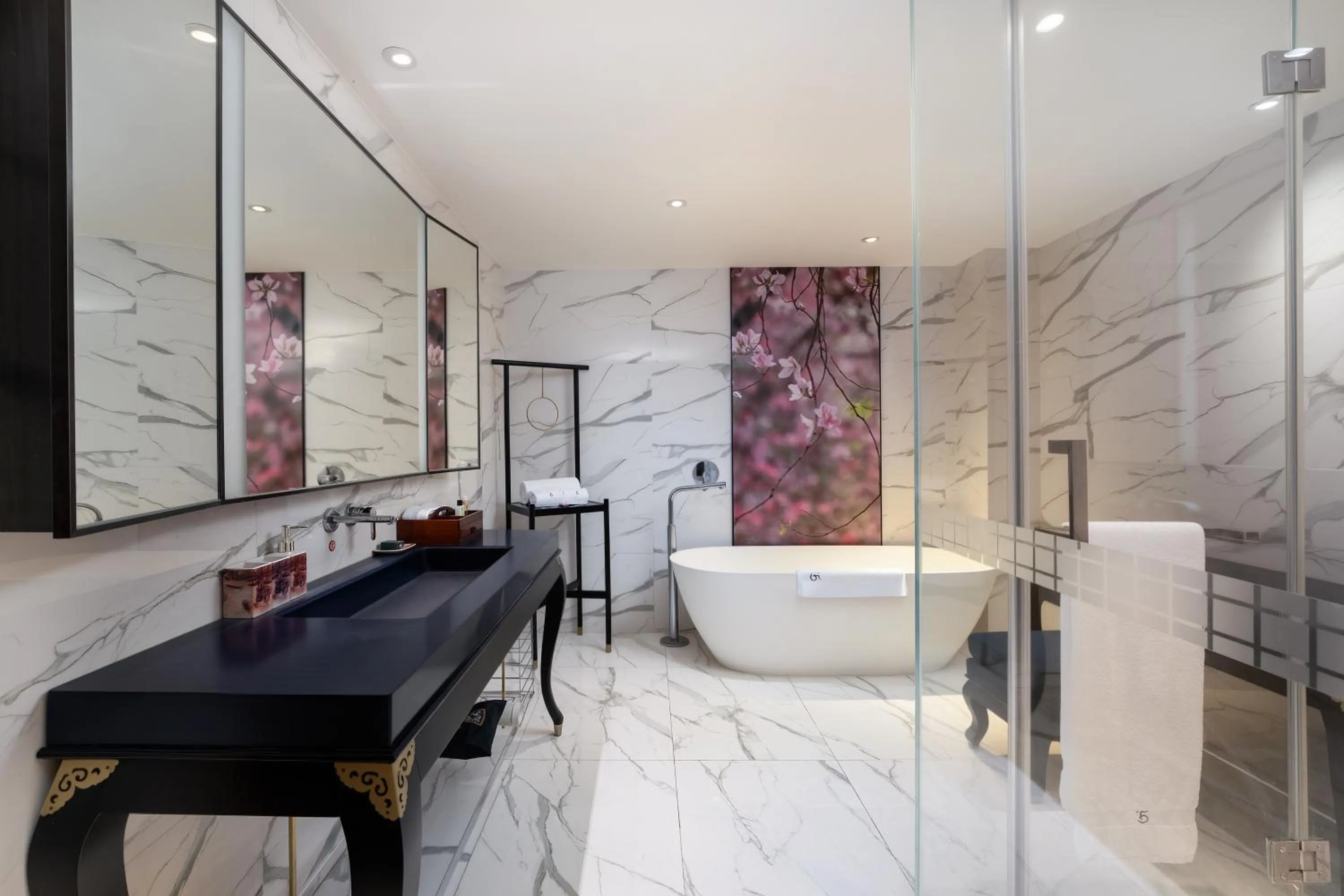 Shower in 广州岭南五号酒店 LN Hotel Five