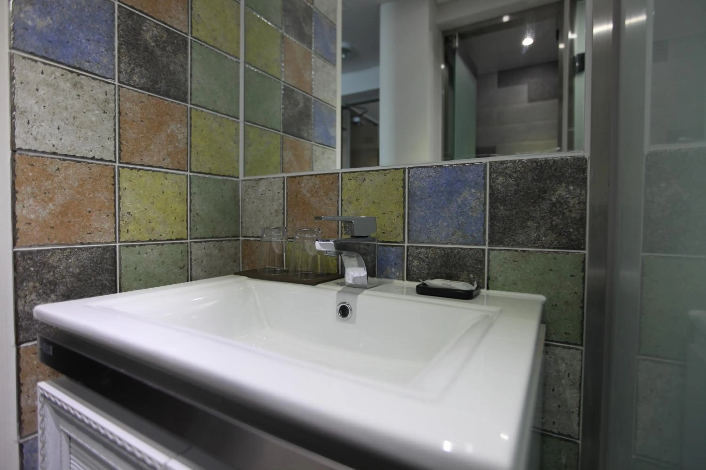 Bathroom in Eins Hotel