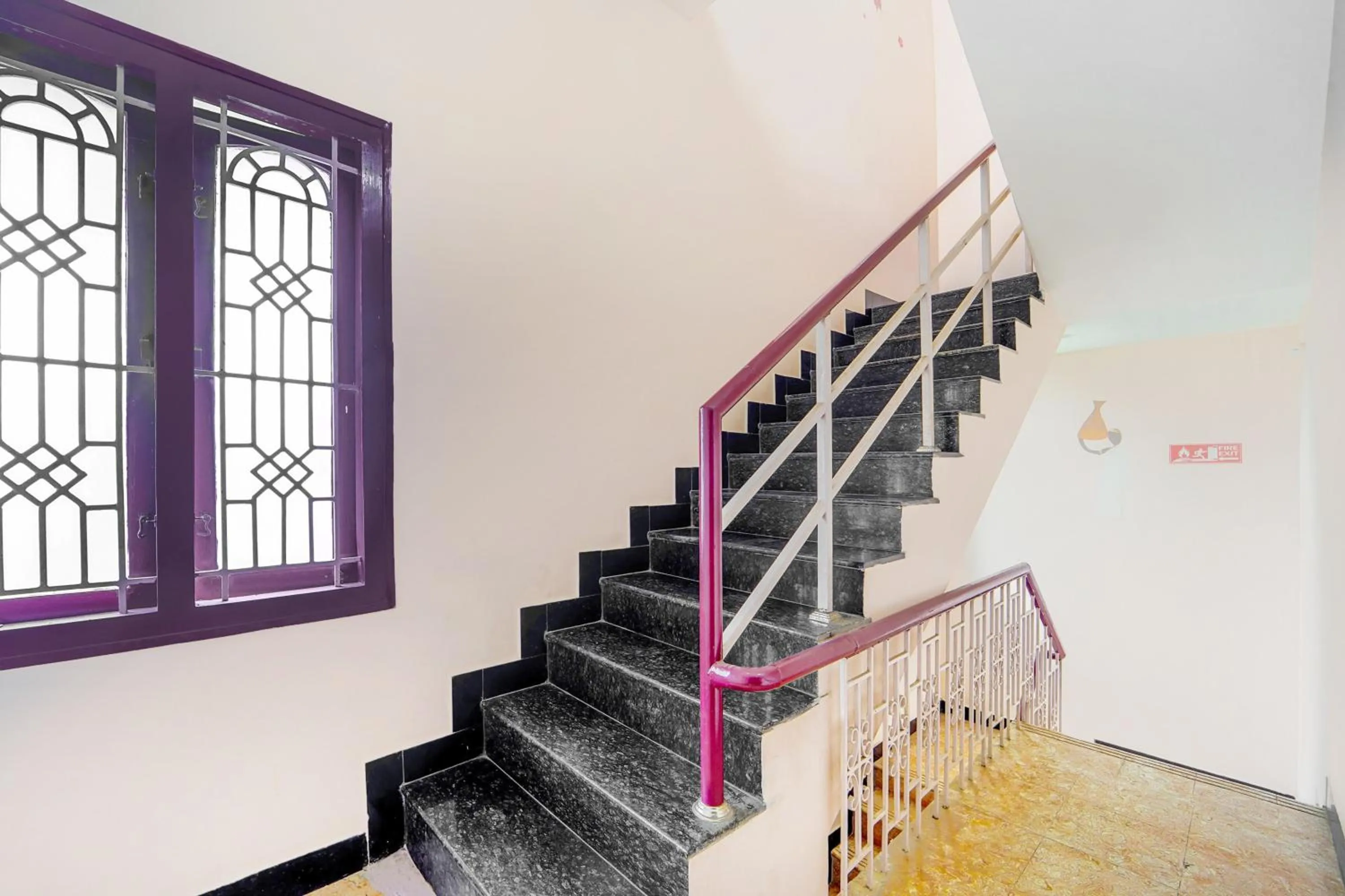 Lobby or reception in Super Hotel O Ganapathy Athipalayam Pirivu Road