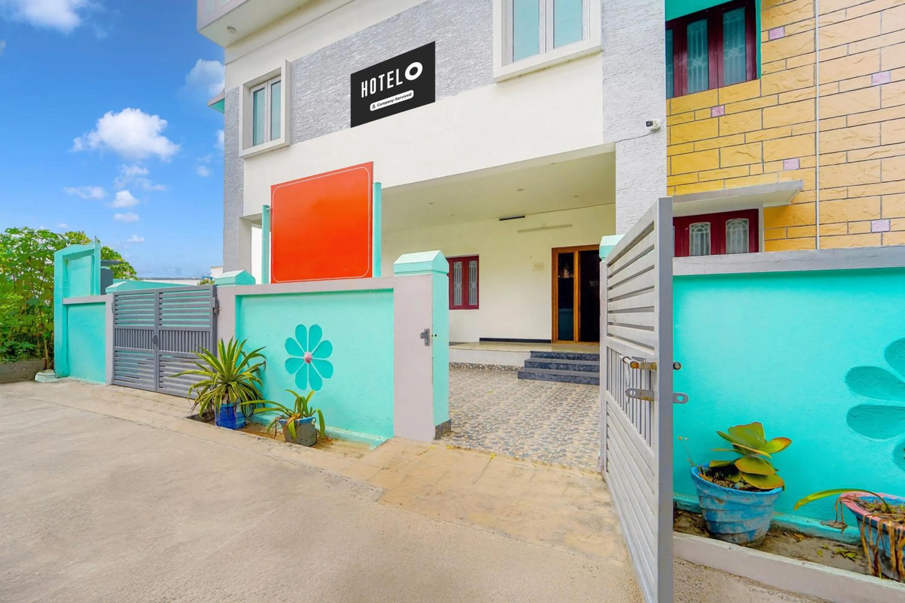 Facade/entrance in Super Hotel O Ganapathy Athipalayam Pirivu Road