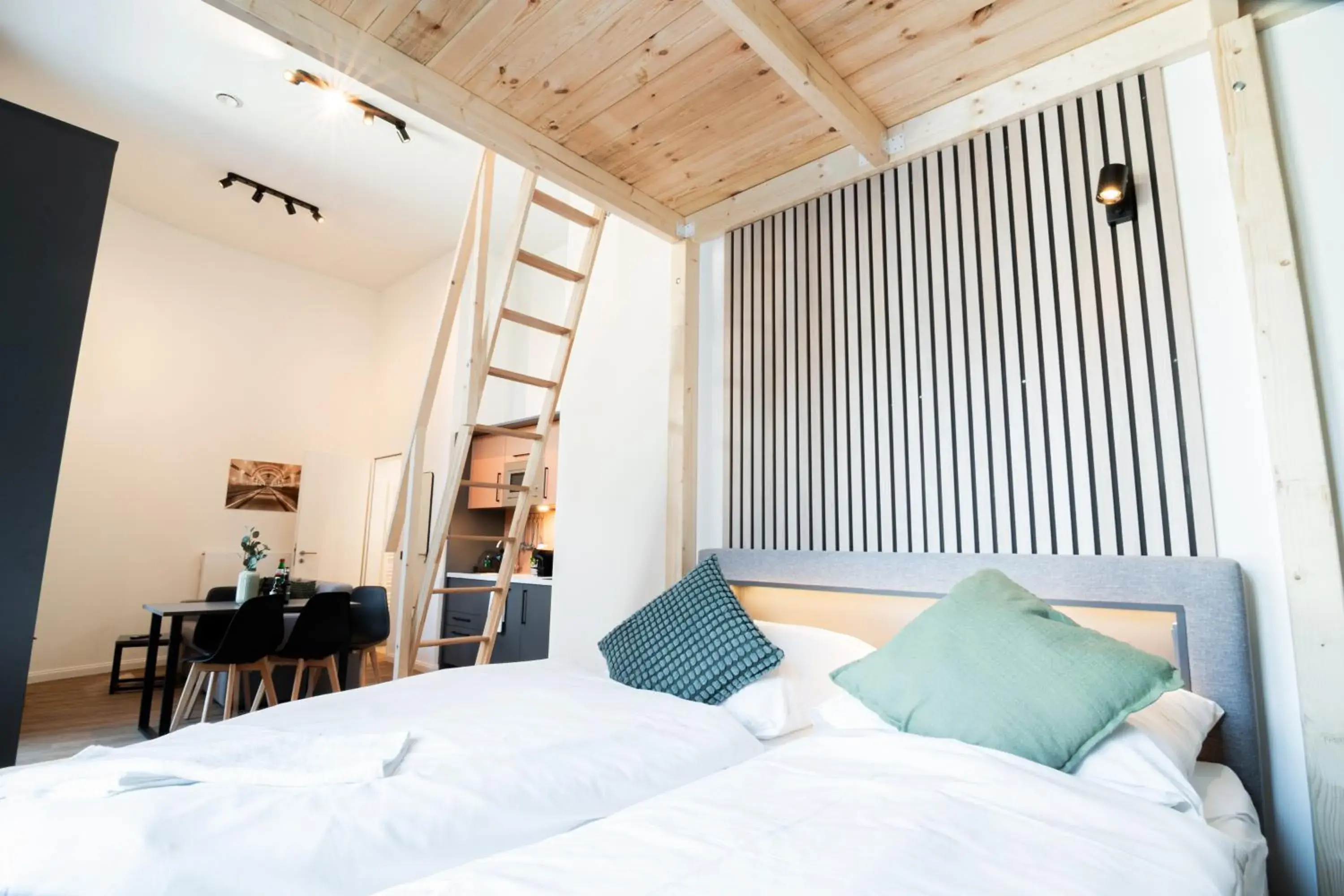 Studio - Split Level in Homaris Apartments Winterhude Studio - Split Level in Homaris Apartments Winterhude