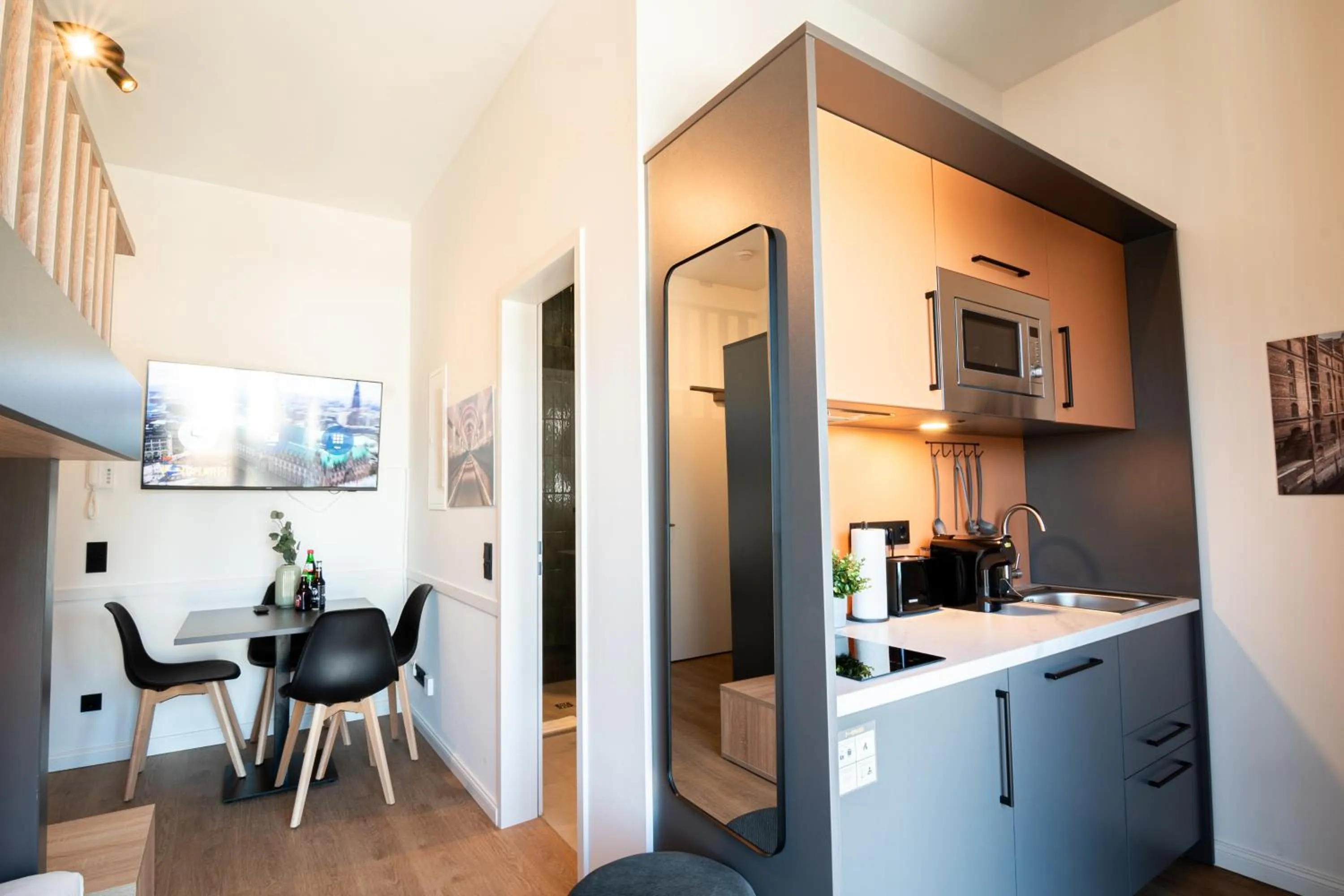 TV and multimedia in Homaris Apartments Winterhude