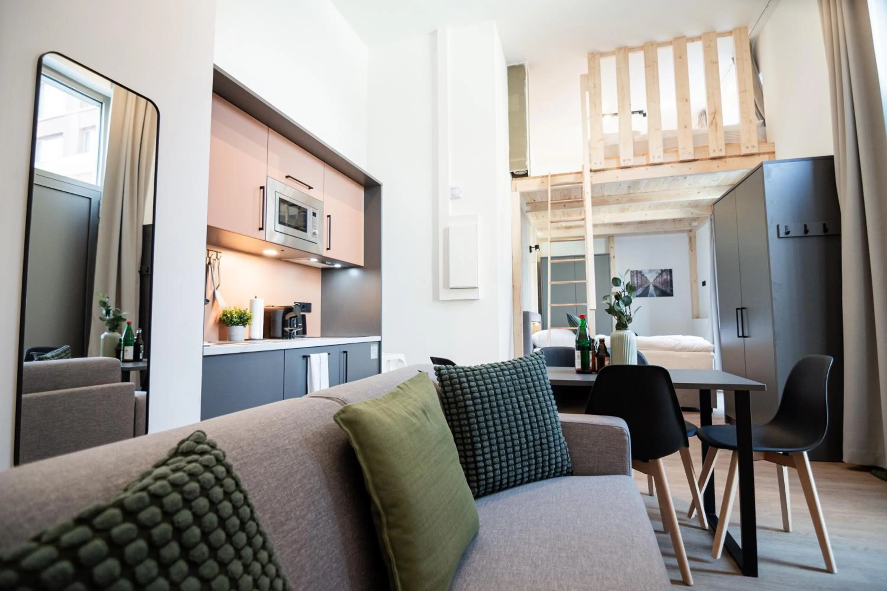 Kitchen or kitchenette in Homaris Apartments Winterhude