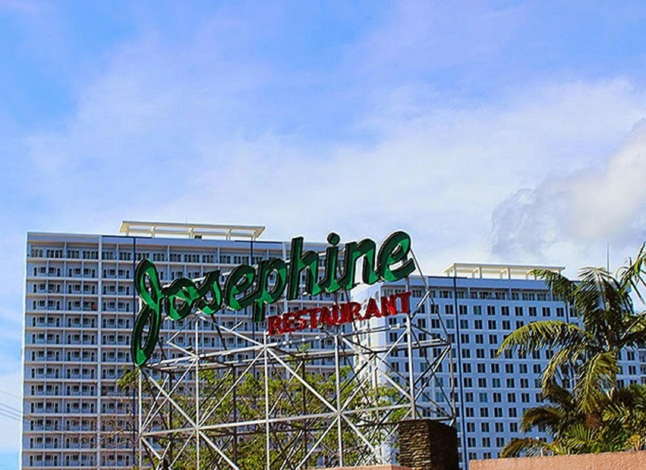 Restaurant/places to eat in Blowing in the Wind - Lake View Apartments