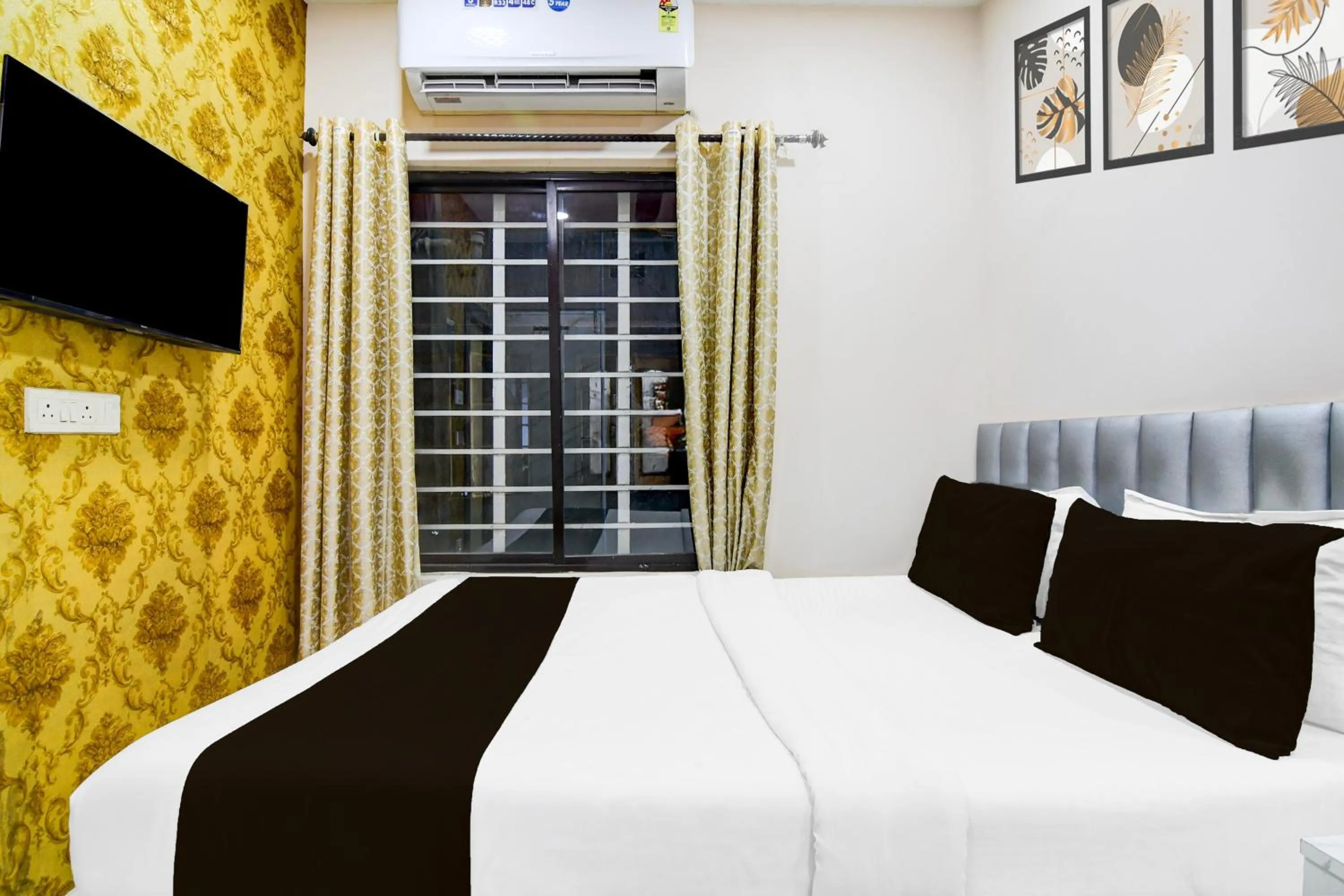 Bedroom, Bed in Hotel O Marquis Street Formerly BK International