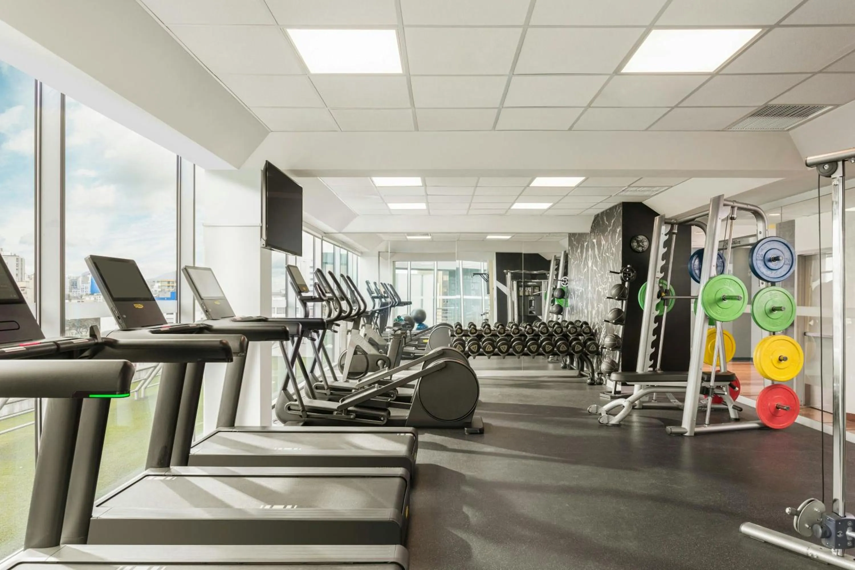 Fitness centre/facilities in Courtyard by Marriott Lima Miraflores