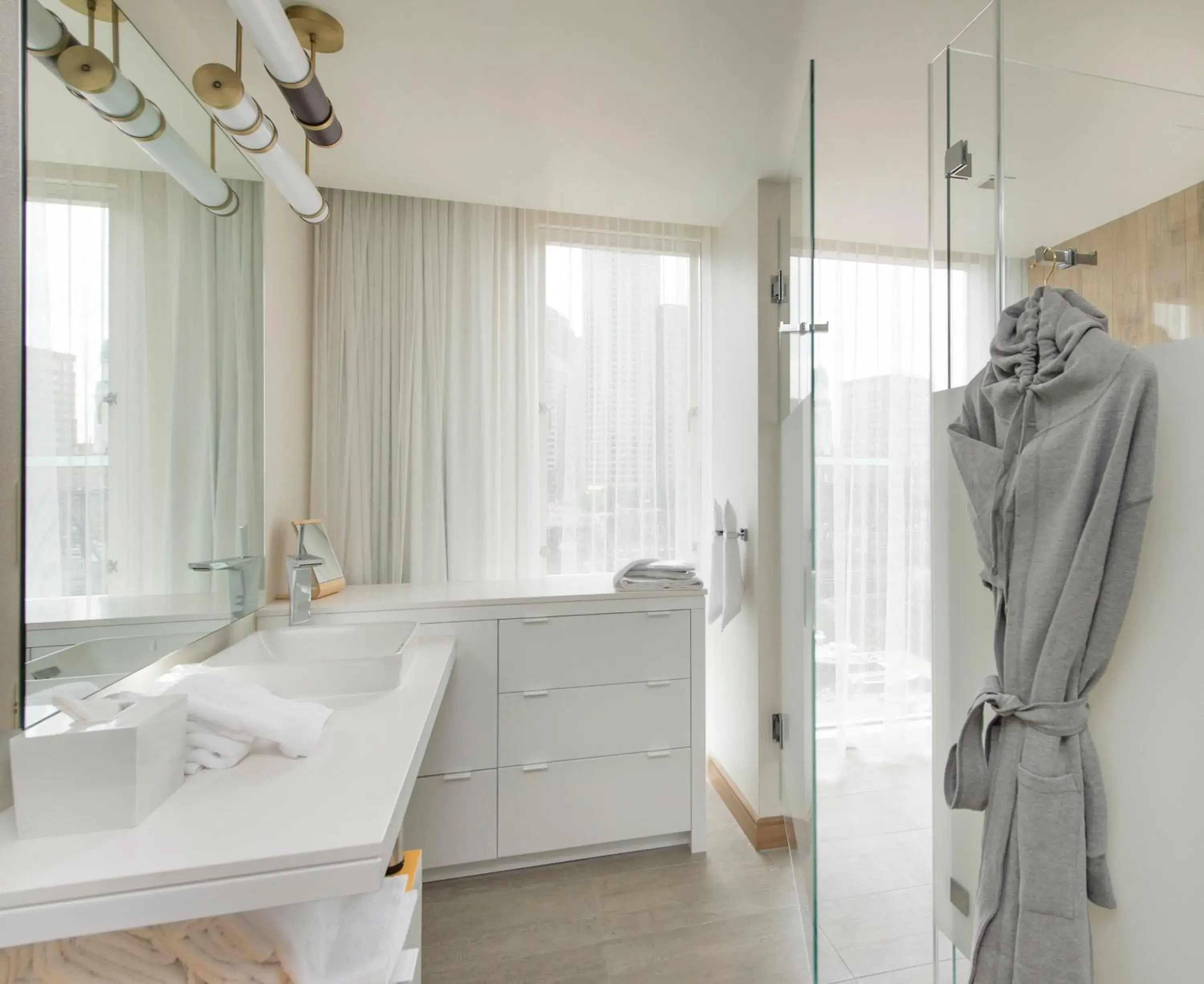 Deluxe King Room with Water View in The Envoy Hotel, Autograph Collection Deluxe King Room with Water View in The Envoy Hotel, Autograph Collection