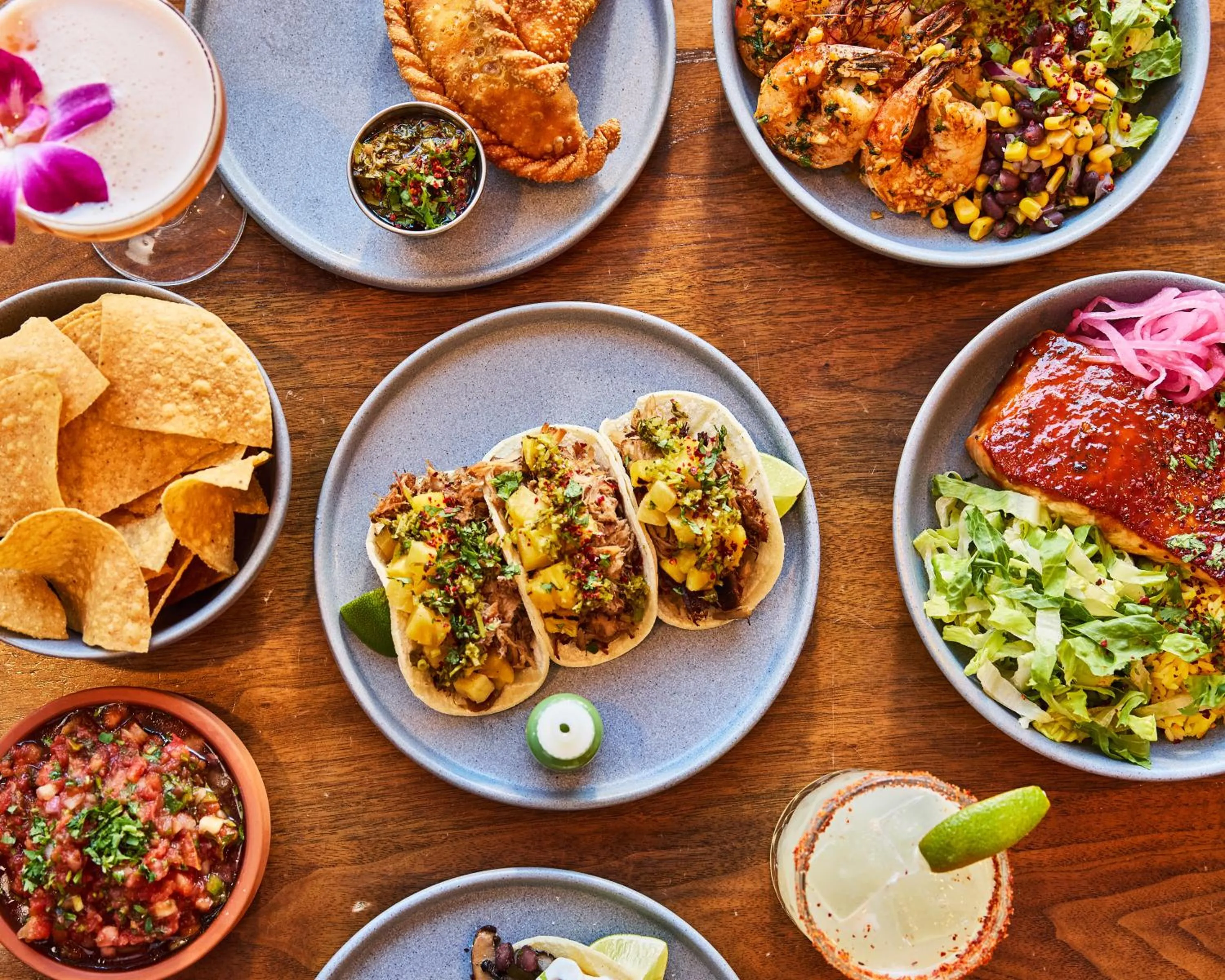 Restaurant/places to eat in The Envoy Hotel, Autograph Collection