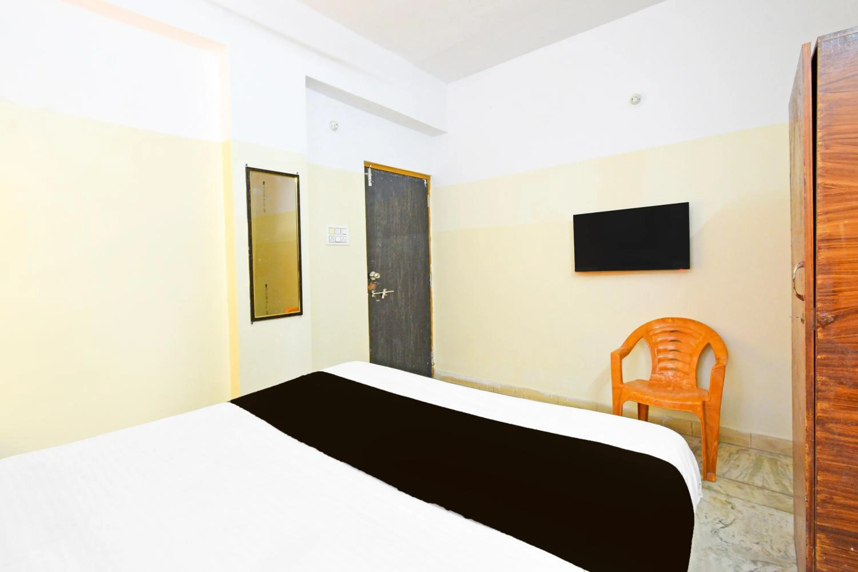 Bedroom, Bed in Super Hotel O Suncity formerly Fort Inn