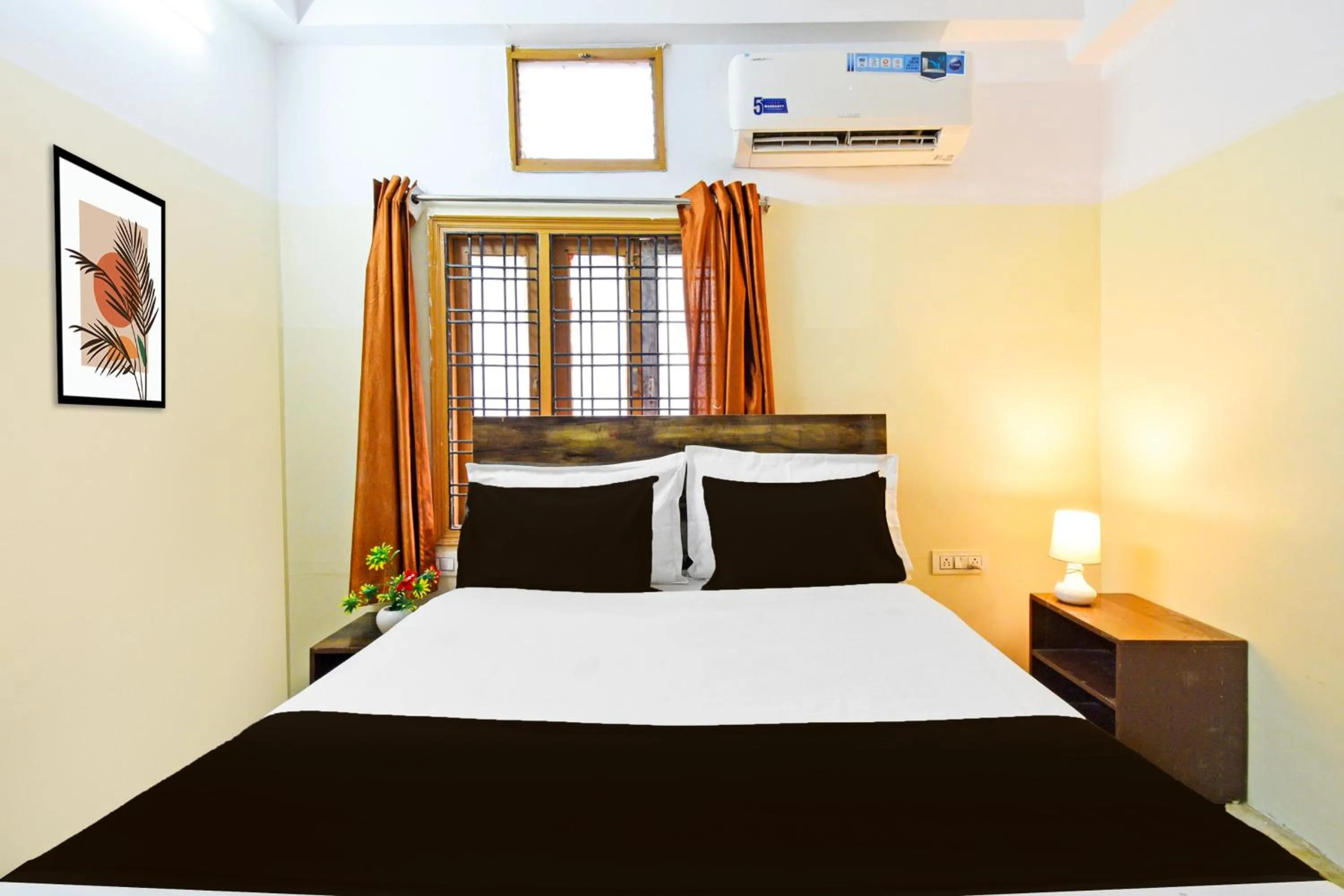 Bedroom, Bed in Super Hotel O Suncity formerly Fort Inn