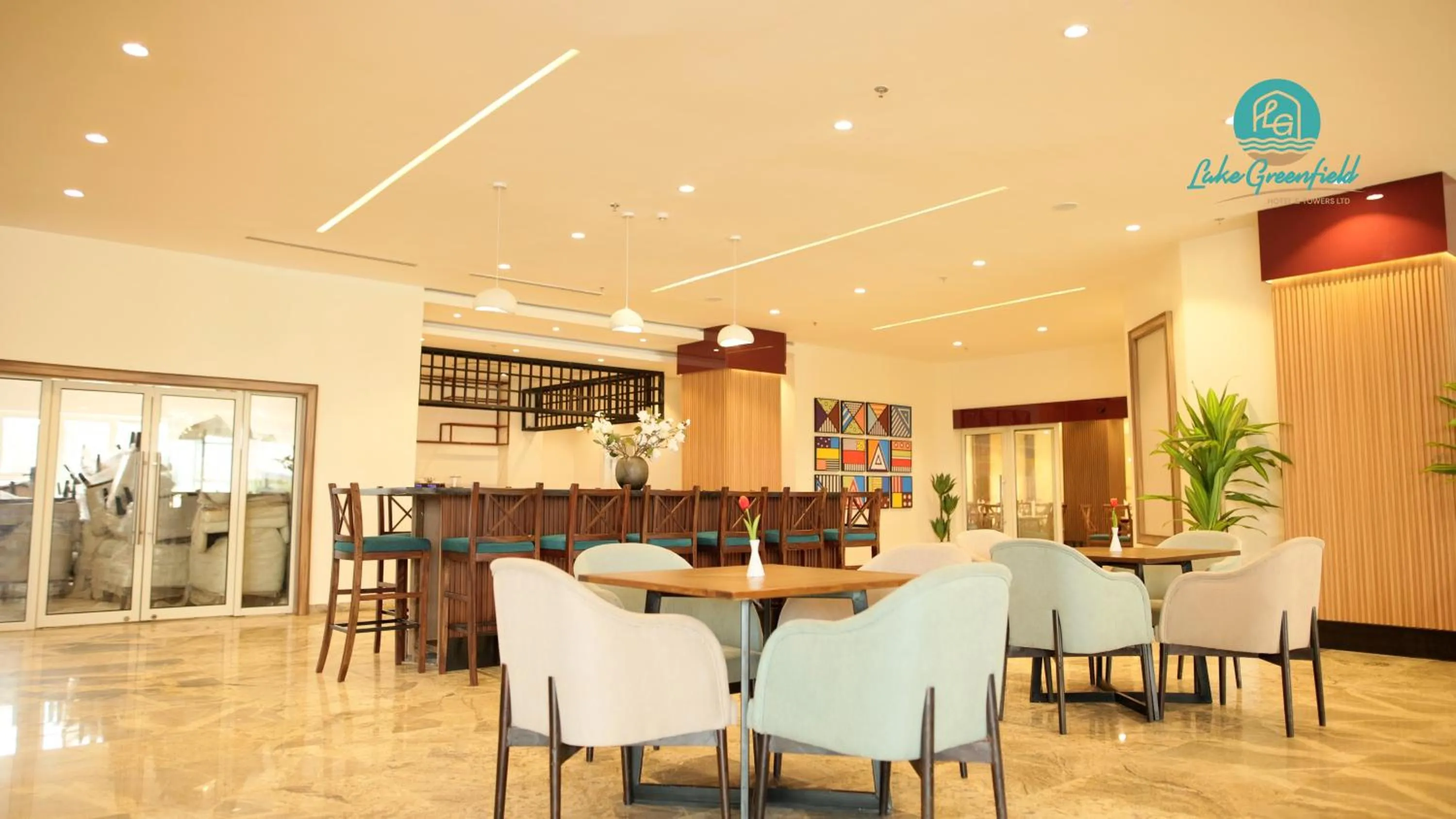 Lounge or bar in Lake Greenfield Hotel and Towers