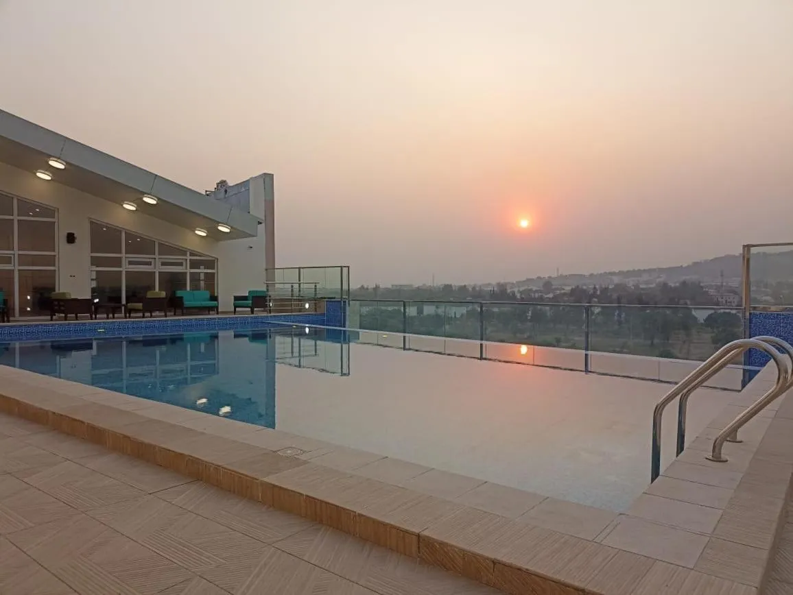 Summer in Lake Greenfield Hotel and Towers