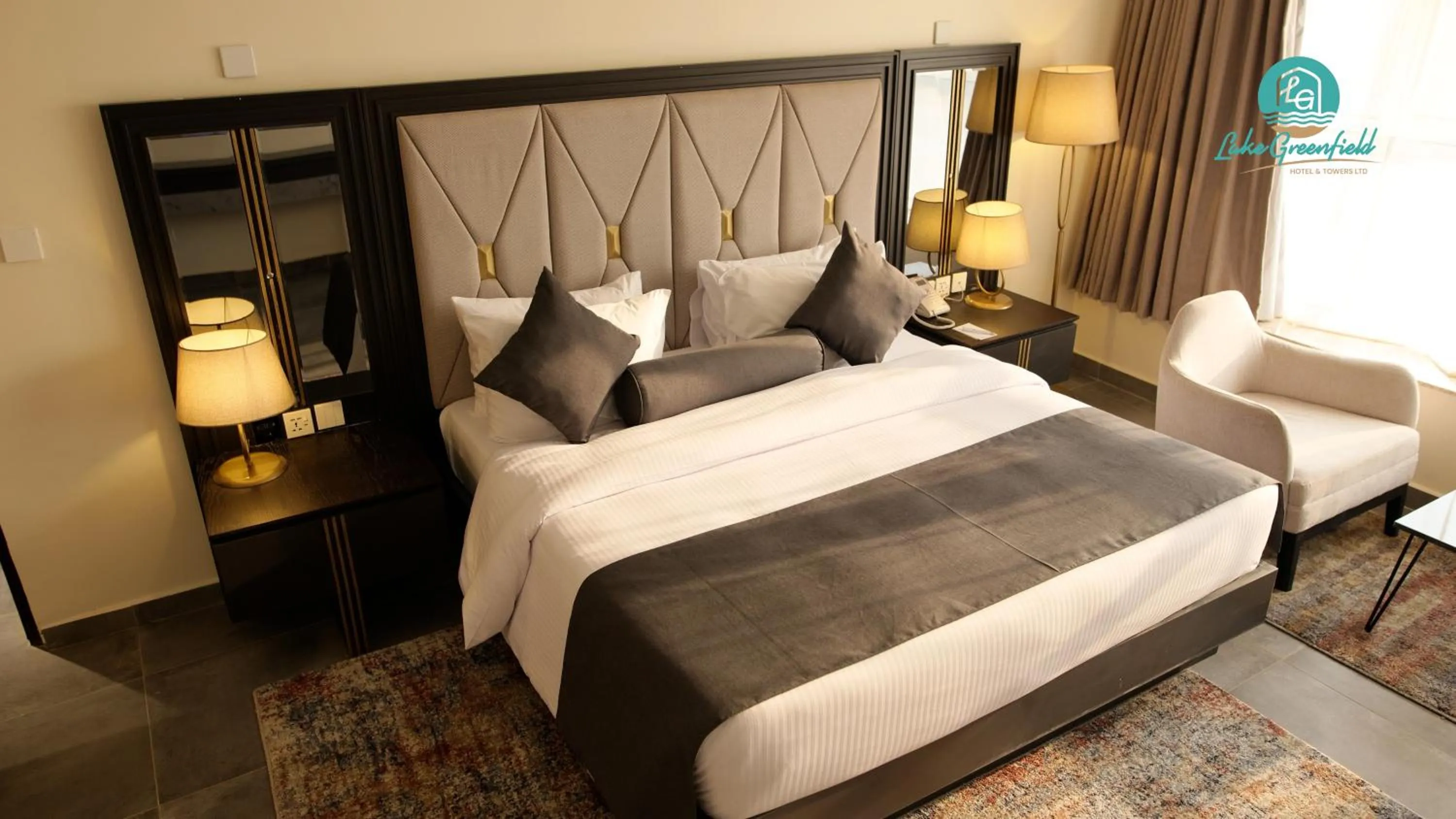 Bed in Lake Greenfield Hotel and Towers