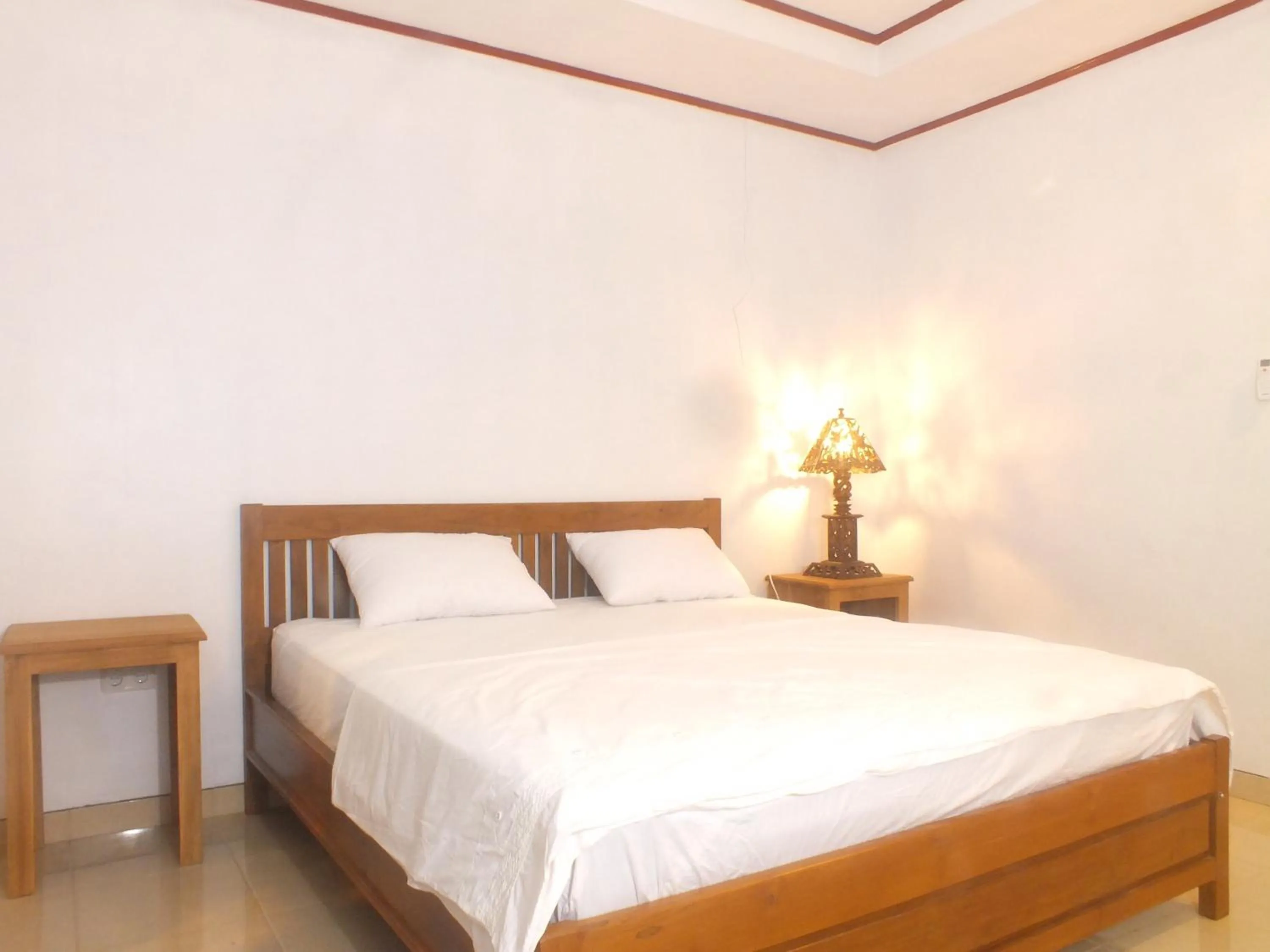 Photo of the whole room, Bed in Karimunjannah House