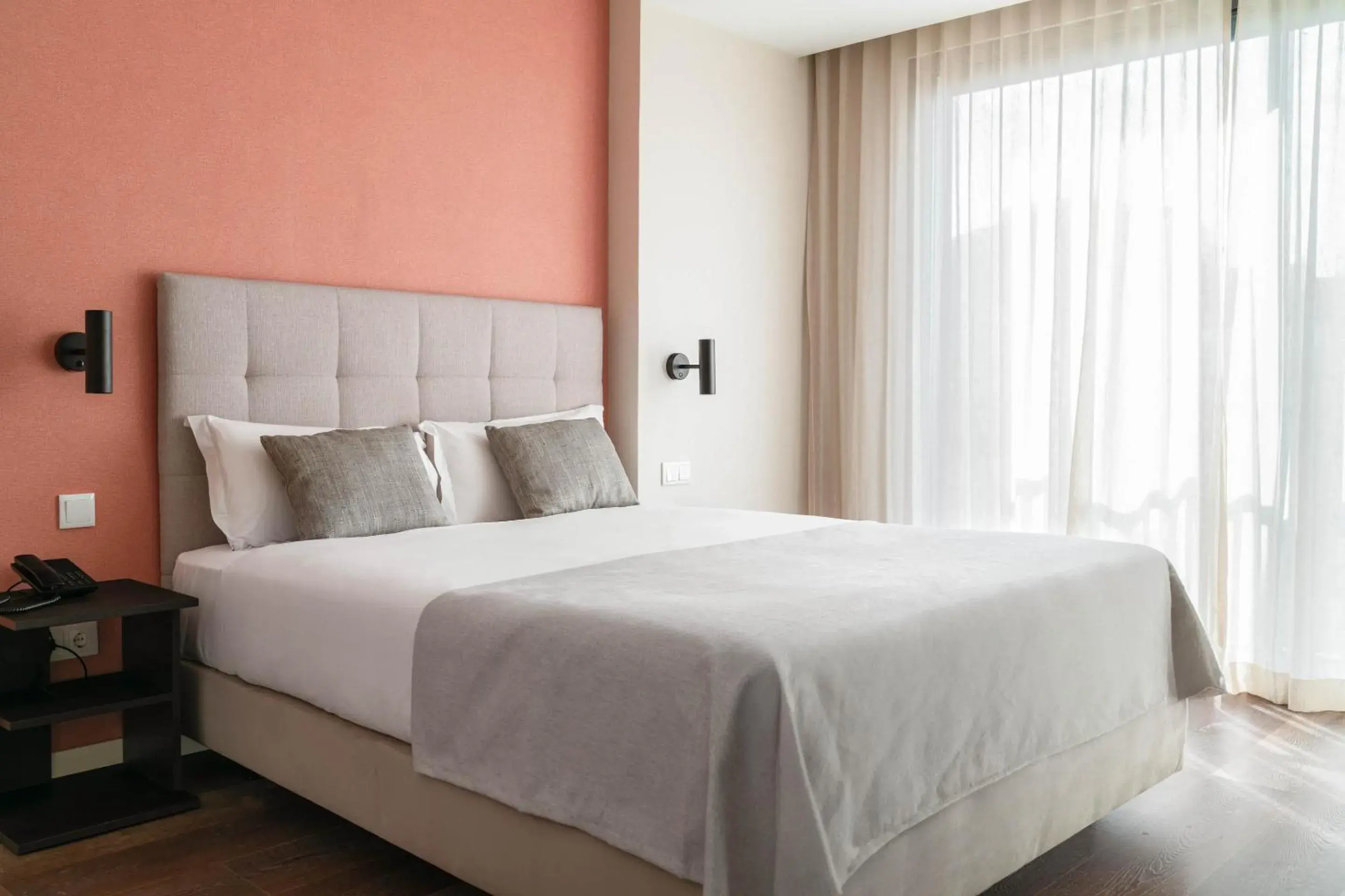 One-Bedroom Comfort Apartment Wheelchair Accessible in Limehome Lisbon Defensores de Chaves One-Bedroom Comfort Apartment Wheelchair Accessible in Limehome Lisbon Defensores de Chaves