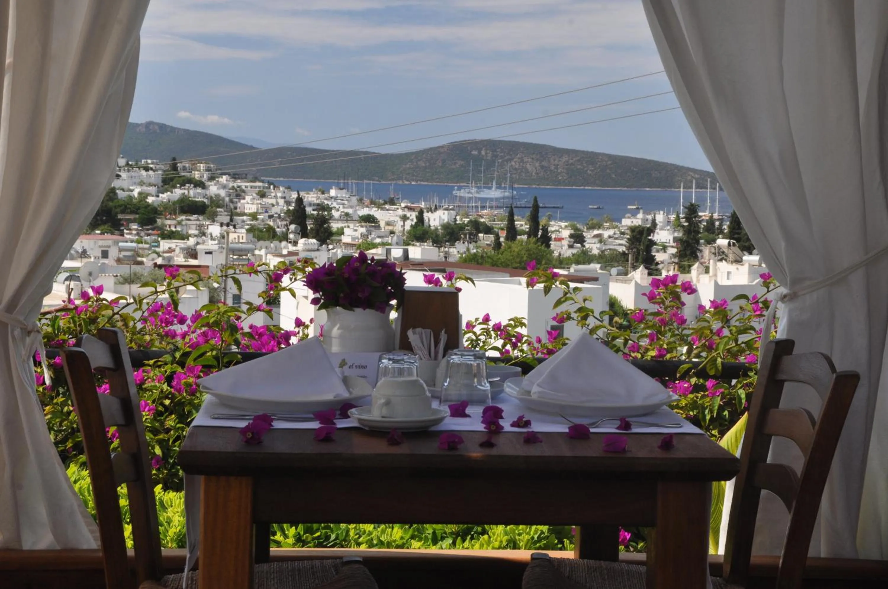 Sea view in El Vino Hotel & Suites