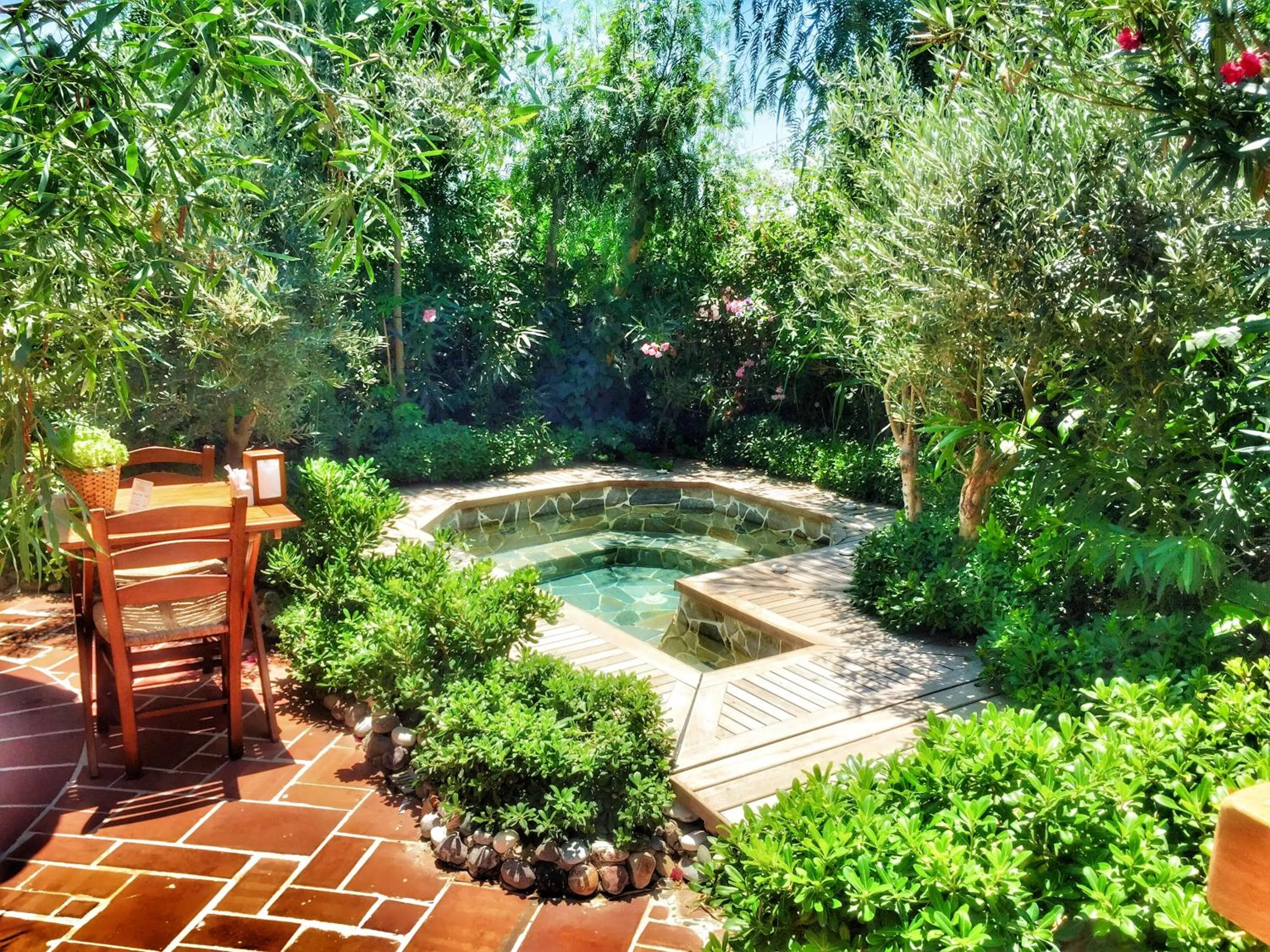 Swimming pool in El Vino Hotel & Suites