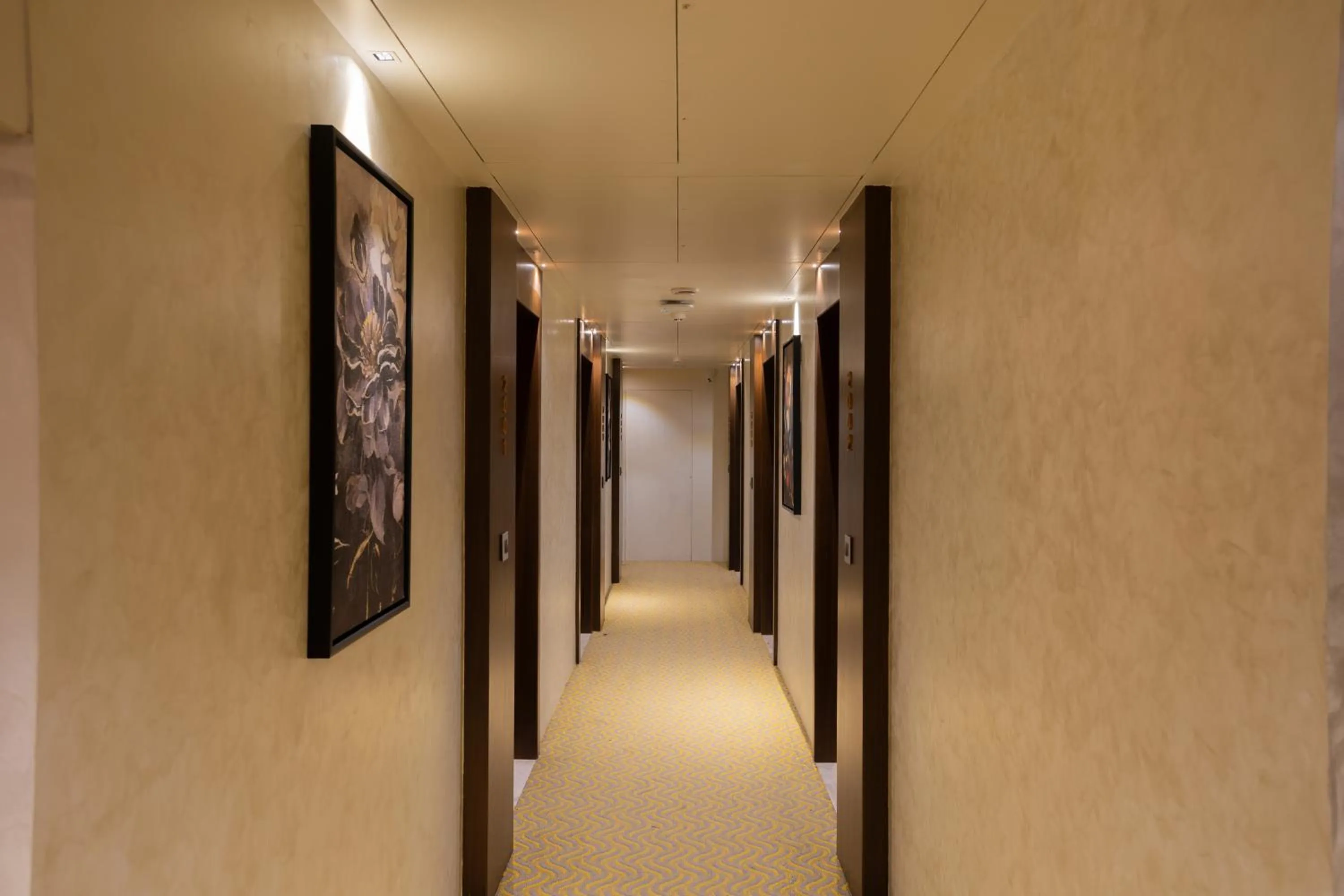 Lobby or reception in Hotel Golden Aura