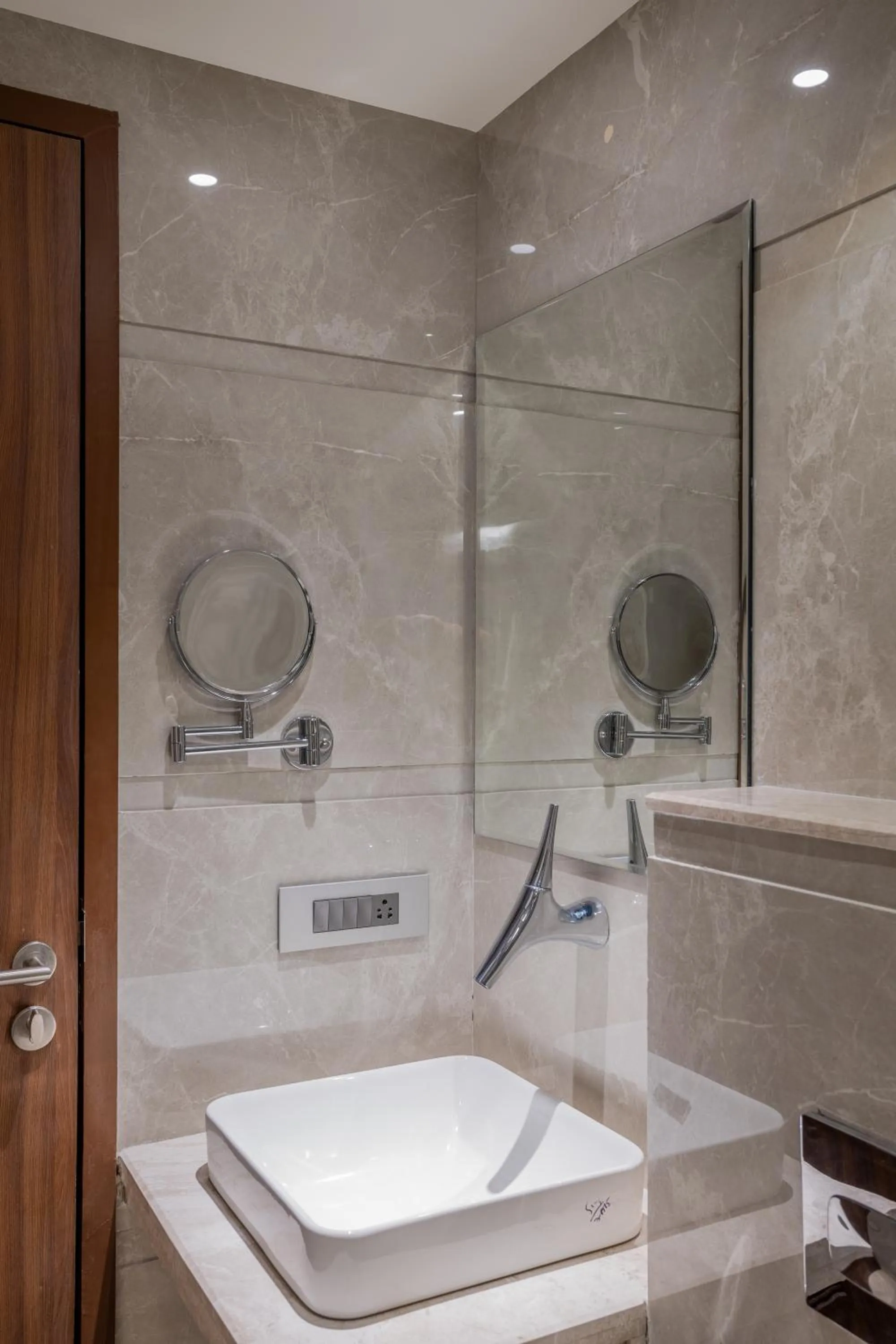 Bathroom in Hotel Golden Aura