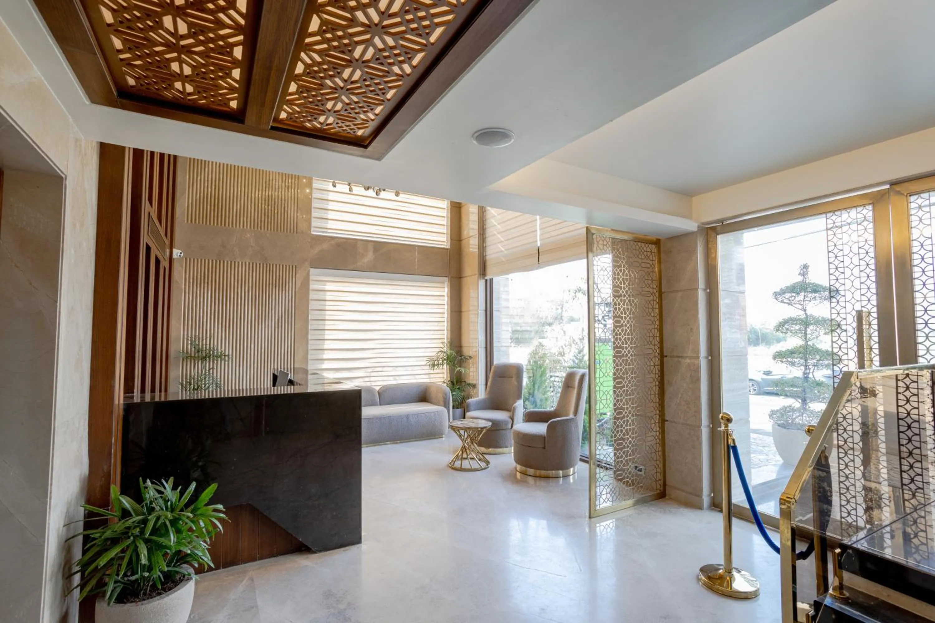 Seating area in Hotel Golden Aura