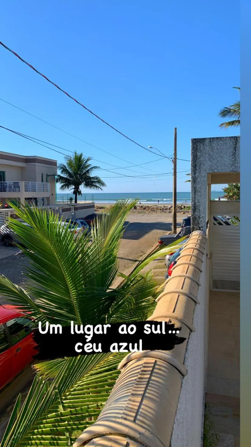 Mar Egeu Arte & Pouso