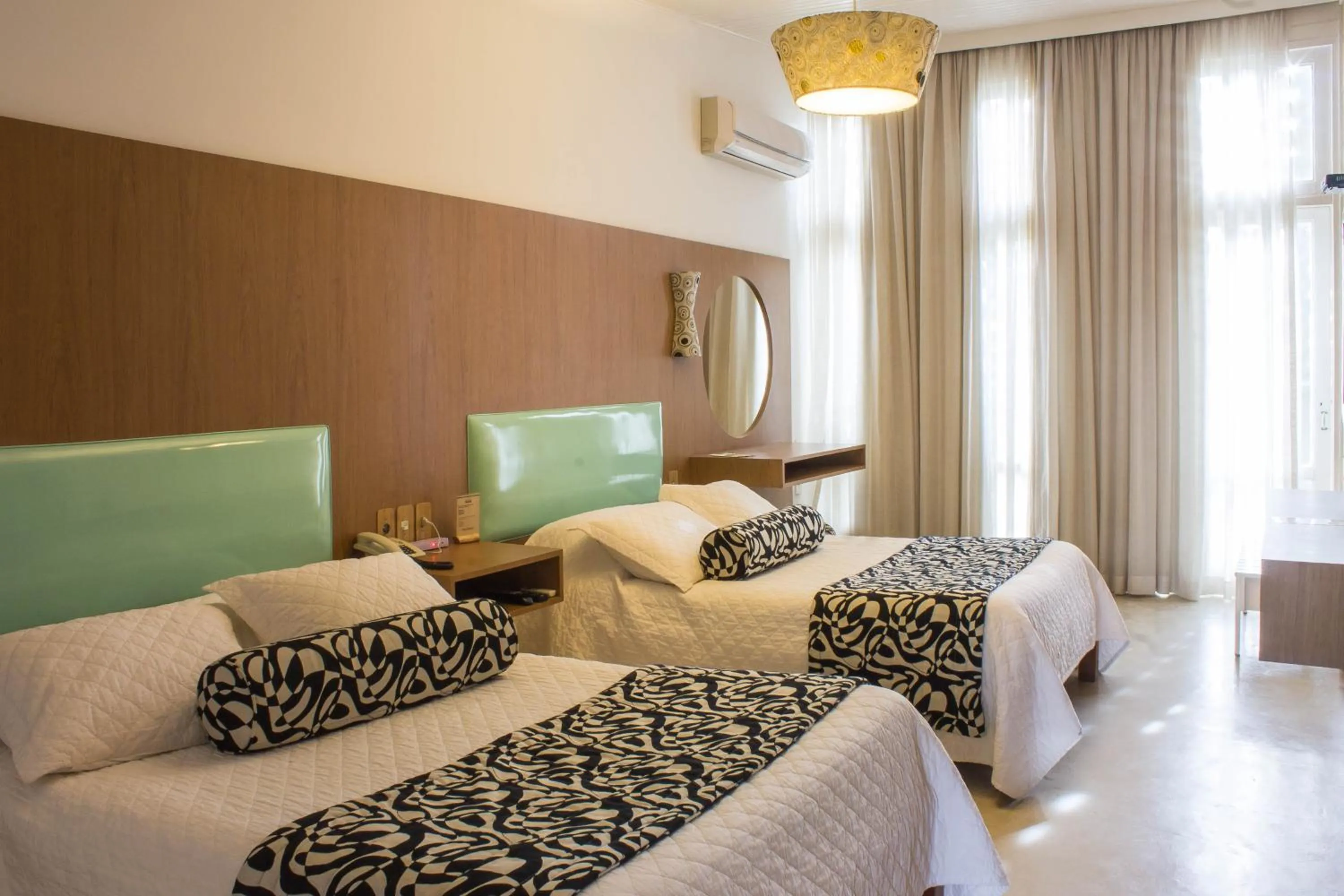 Bedroom, Bed in Hotel Resort e Golfe Clube dos 500