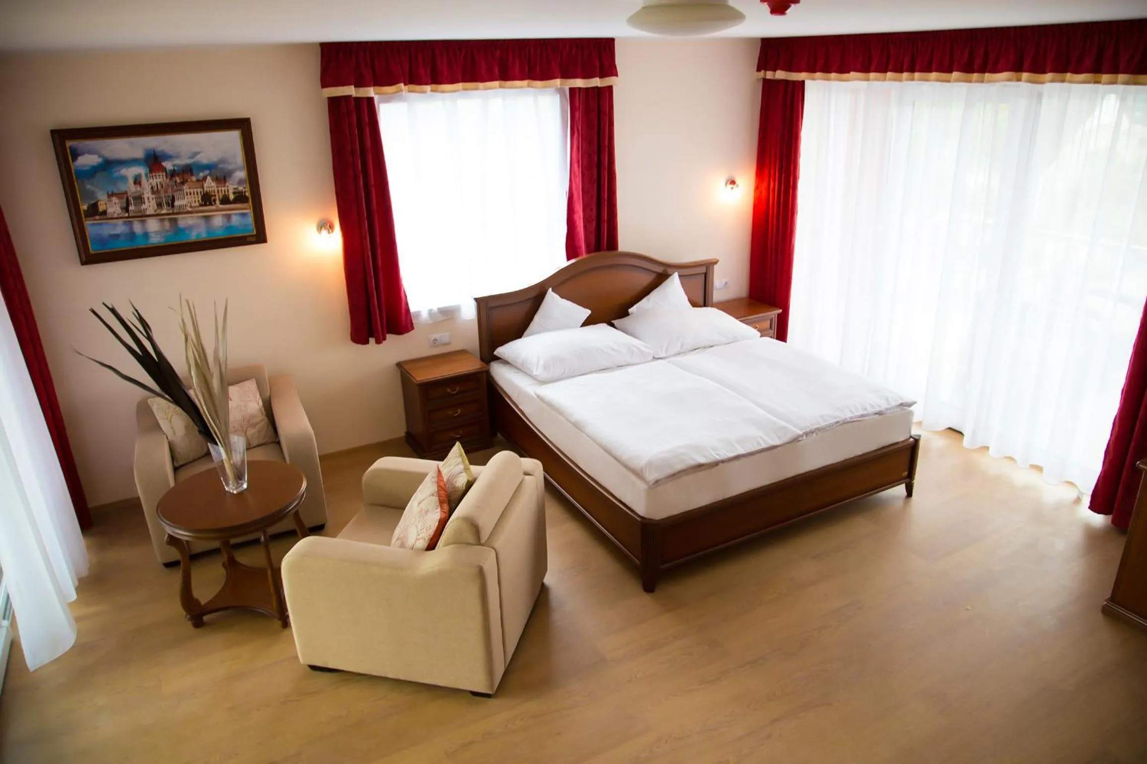 Bedroom, Bed in Luxury Hotel Siófok