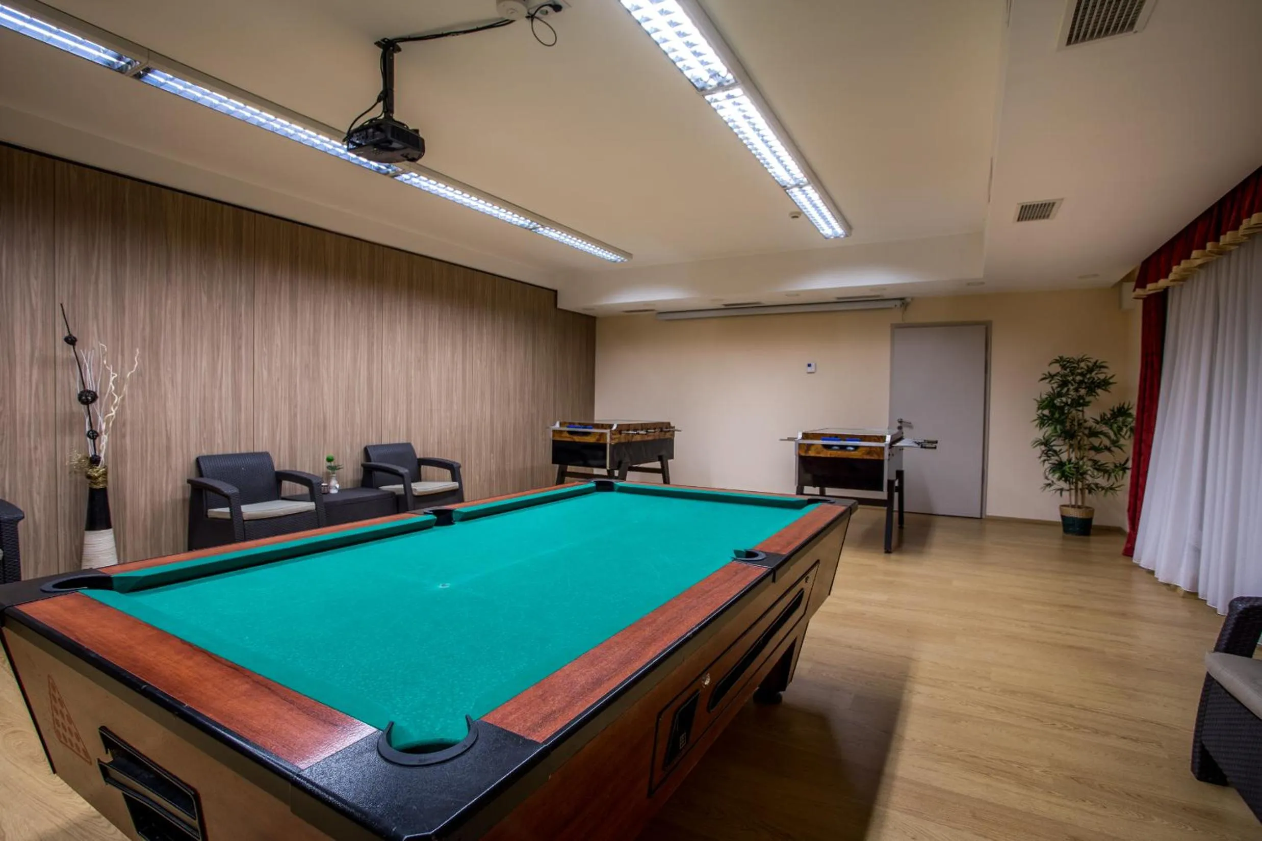 Billiard in Luxury Hotel Siófok