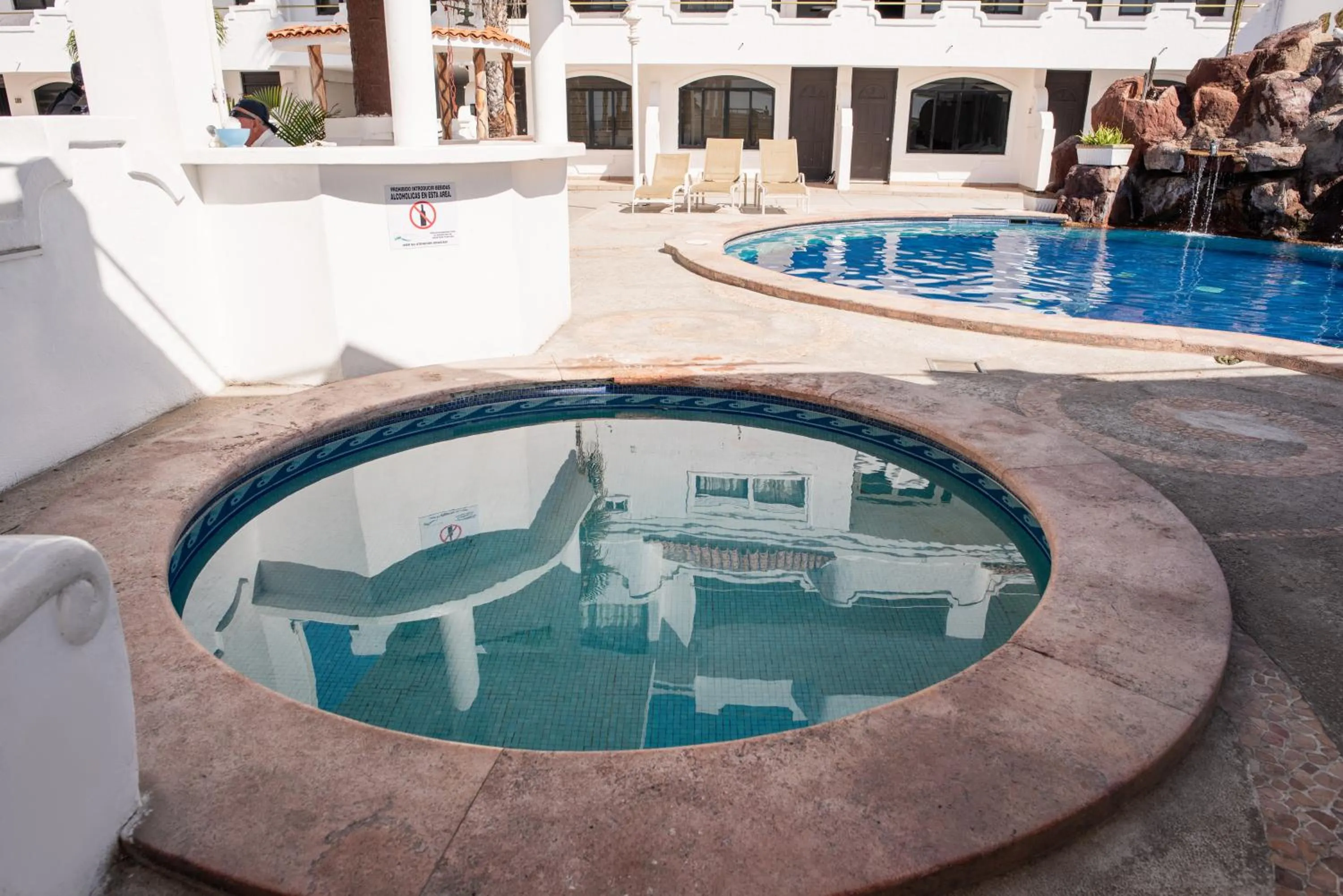 Pool view in Hotel Vistamar