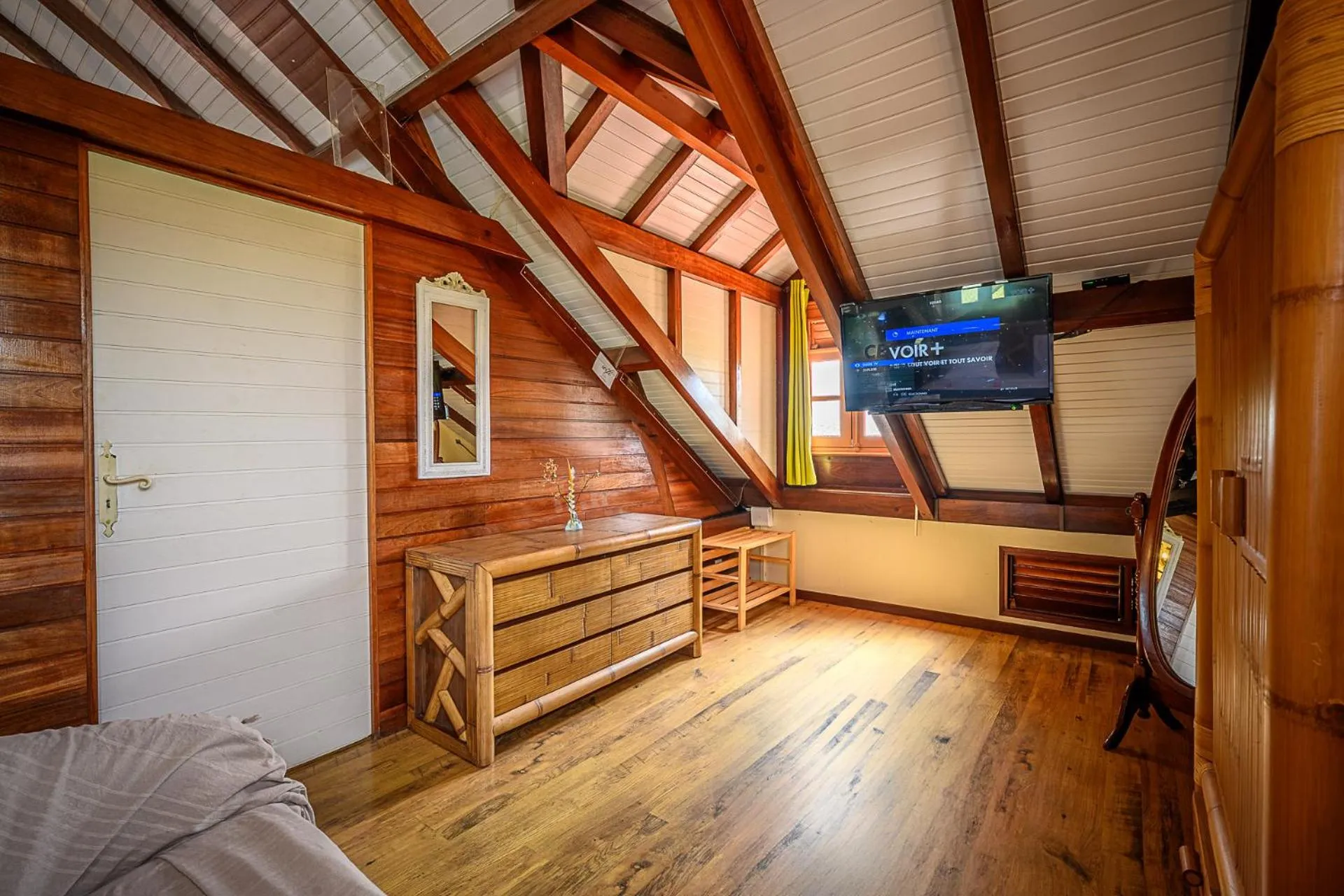 TV and multimedia in Bed and breakfast Riviere