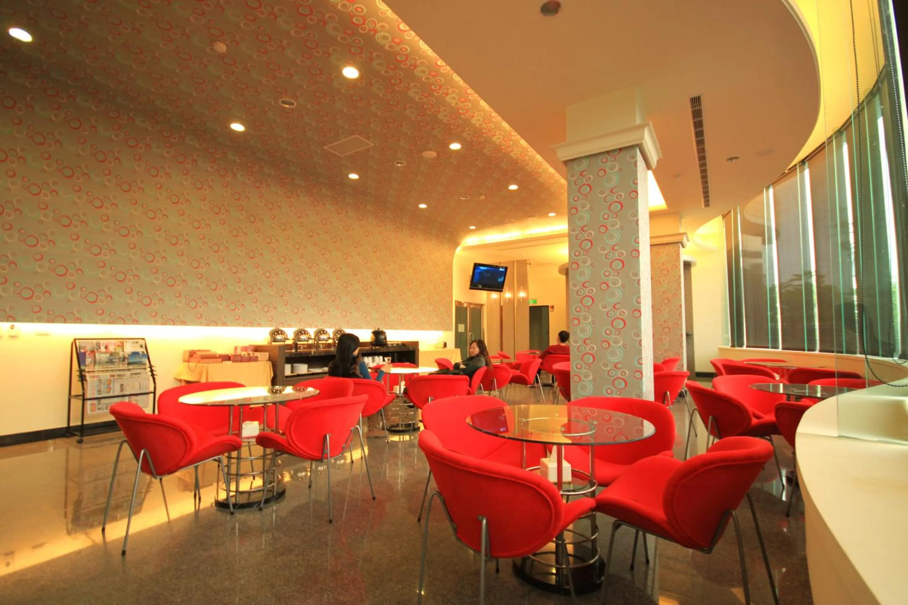 Restaurant/places to eat in Mountain Fish Water Hotel