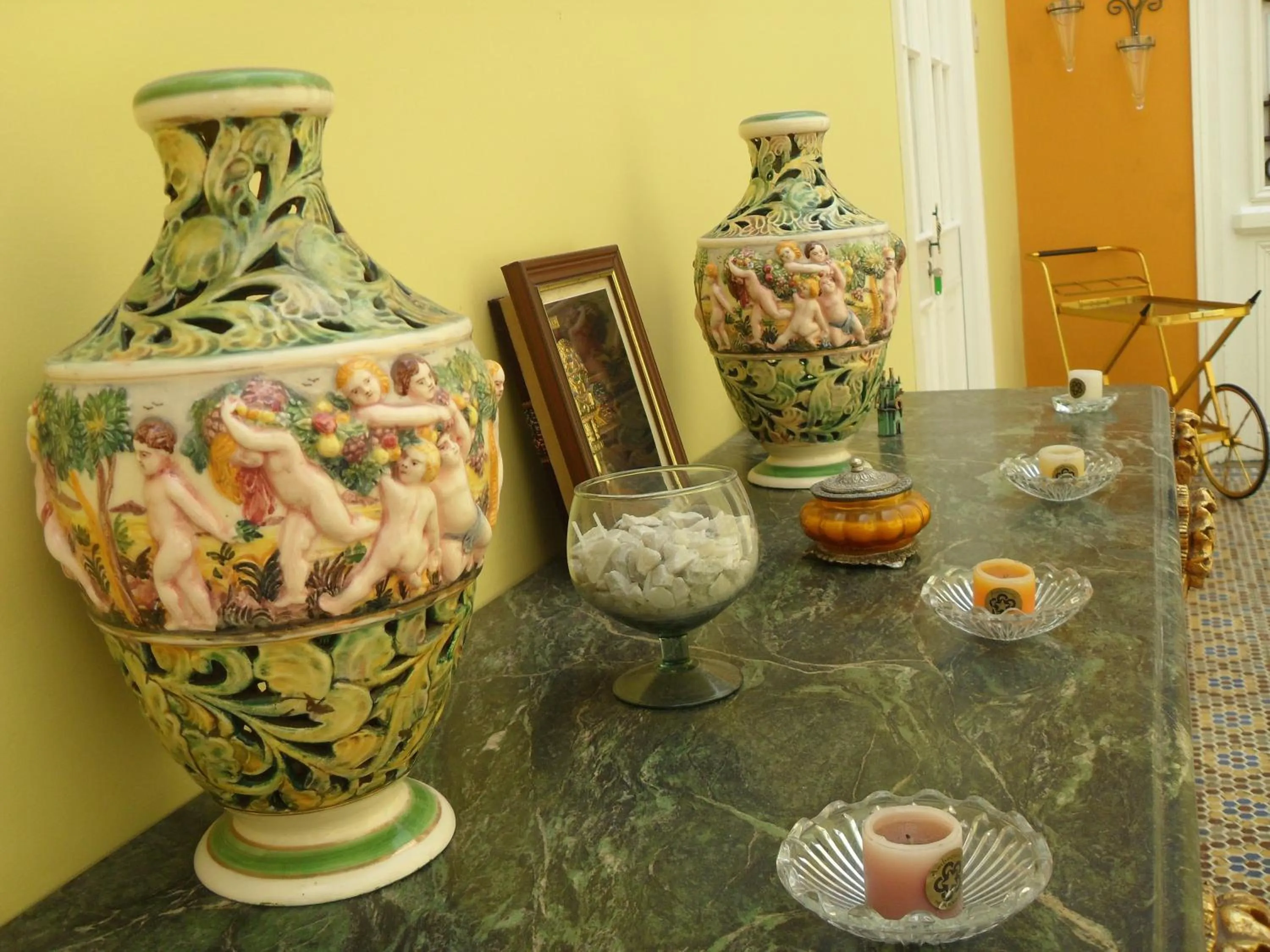 Decorative detail in Residencial Miraflores B&B