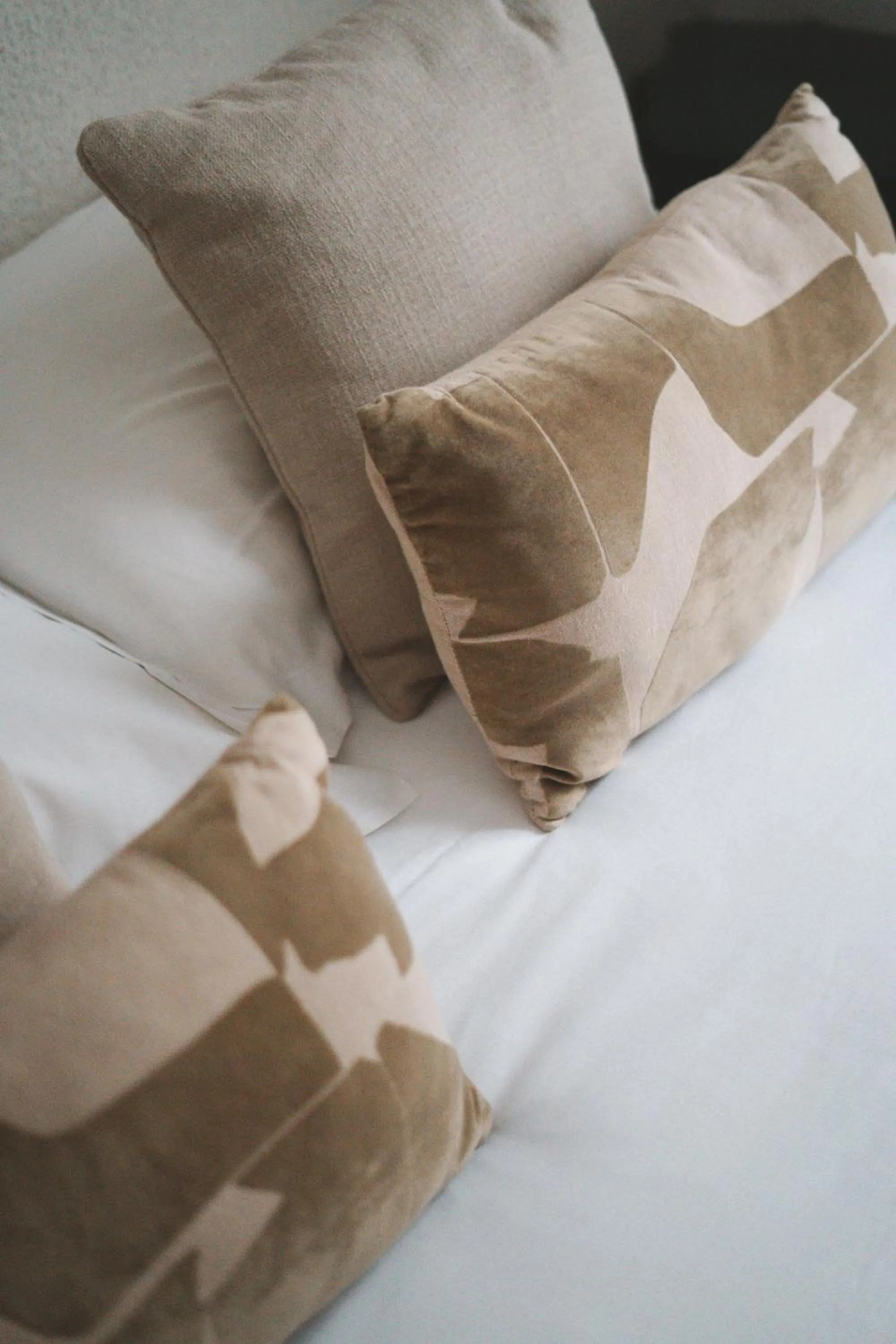 Decorative detail, Bed in Hôtel des Beaux Arts