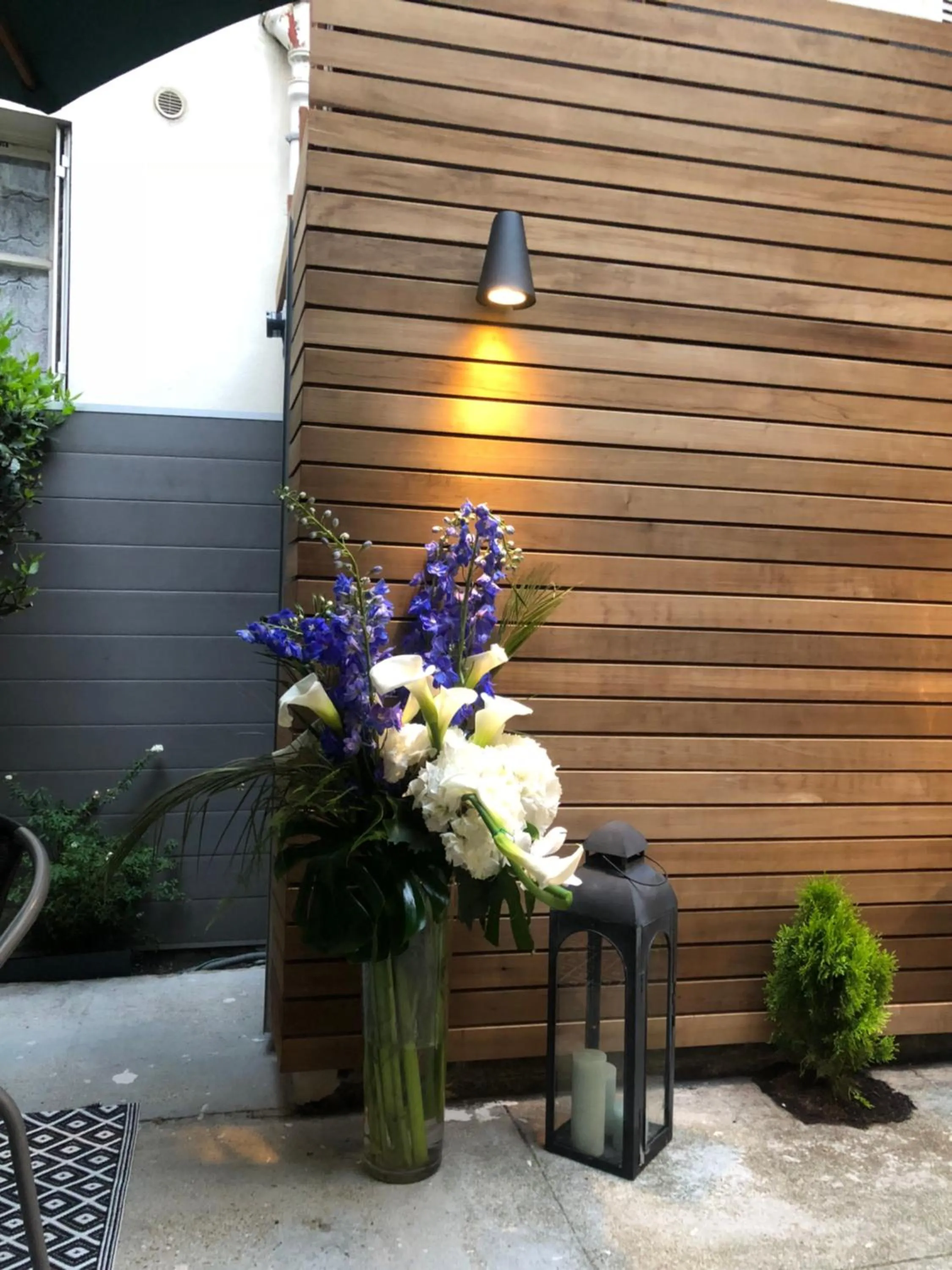 Patio in Hôtel des Beaux Arts